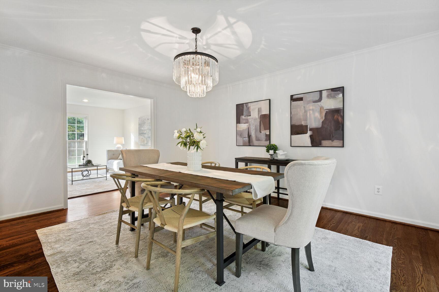 PINE KNOLLS - Residential