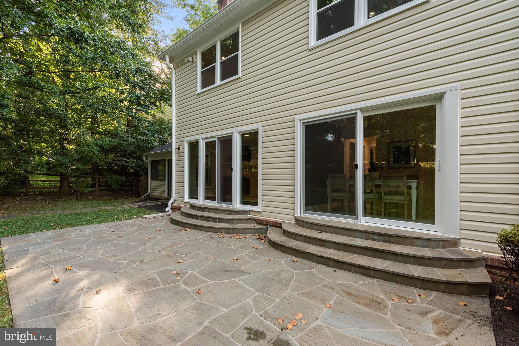 PINE KNOLLS - Residential