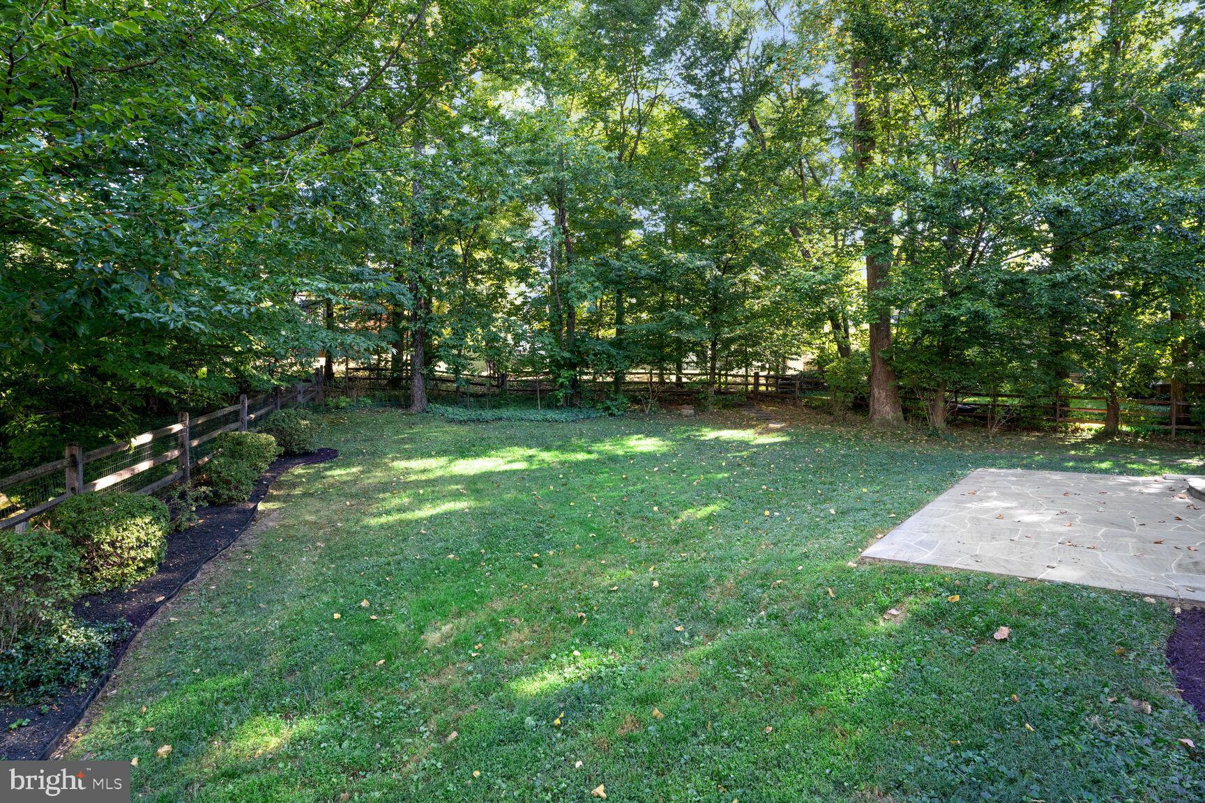 PINE KNOLLS - Residential