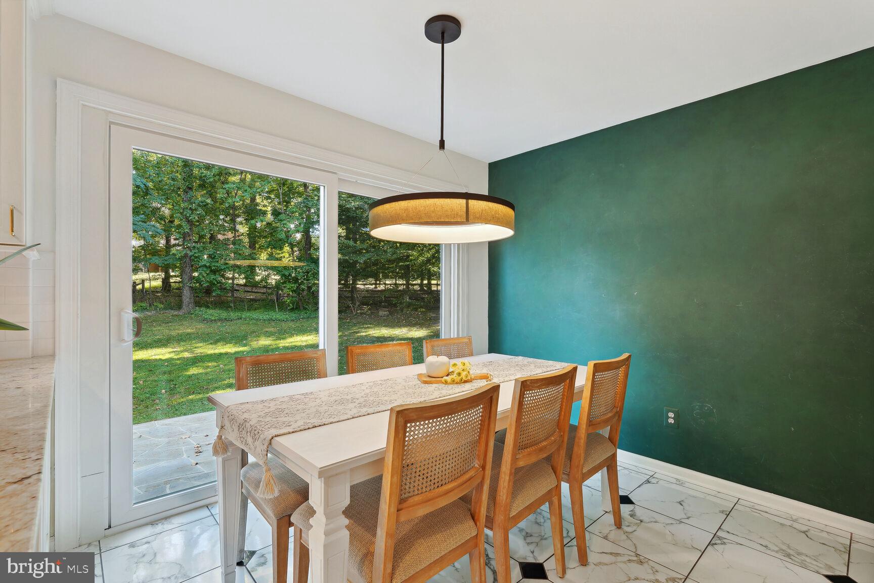 PINE KNOLLS - Residential