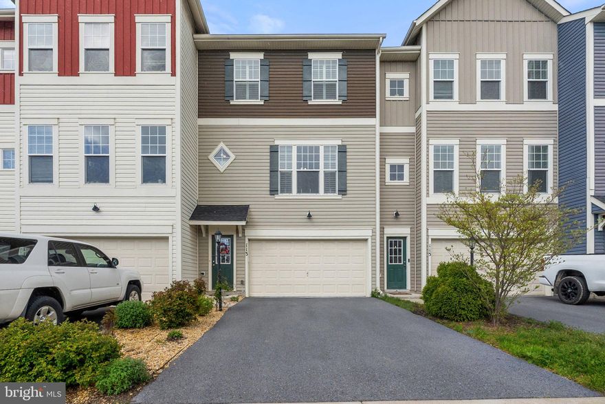 This fantastic town home in the sought after Snowden Bridge neighborhood is sure to impress with nearly 2,600 finished square feet.  Recent updates include a new kitchen with gorgeous quartz countertops, a large island, new white cabinetry and a tile backsplash. The main level features an open floor plan to live to your liking. The open concept offers a spacious kitchen, family room, dining room or a living room.  Upstairs you will find new LVP flooring throughout the 3 generously sized bedrooms and 2 full baths including the primary suite with multiple walk-in closets and a luxurious bath. The fully-finished lower level offers a large rec room space or a guest suite, featuring a 3rd full bathroom. Enjoy outdoor time on the oversized rear deck (recently added), plus a fully fenced backyard.  The community offers amenities galore - outdoor pool, tot lots, trails, dog park and so much more! Close to restaurants, shopping, schools and commuter routes!