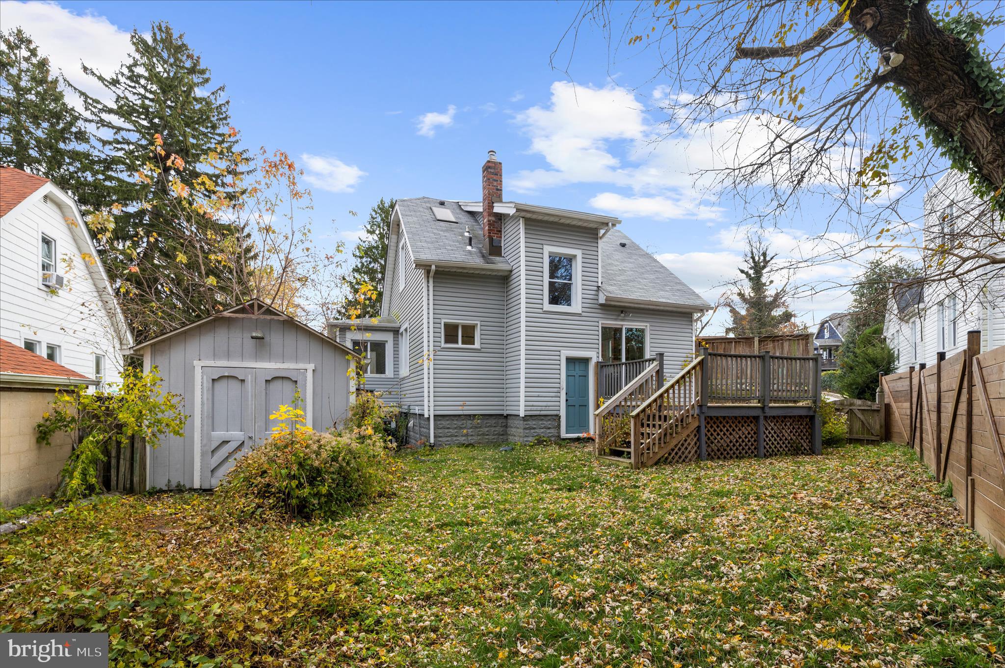 LAKE WALKER - Residential