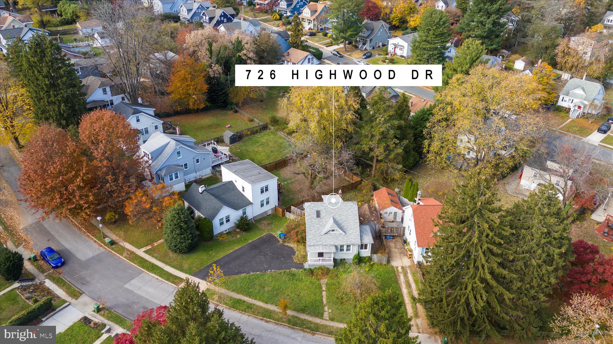 LAKE WALKER - Residential