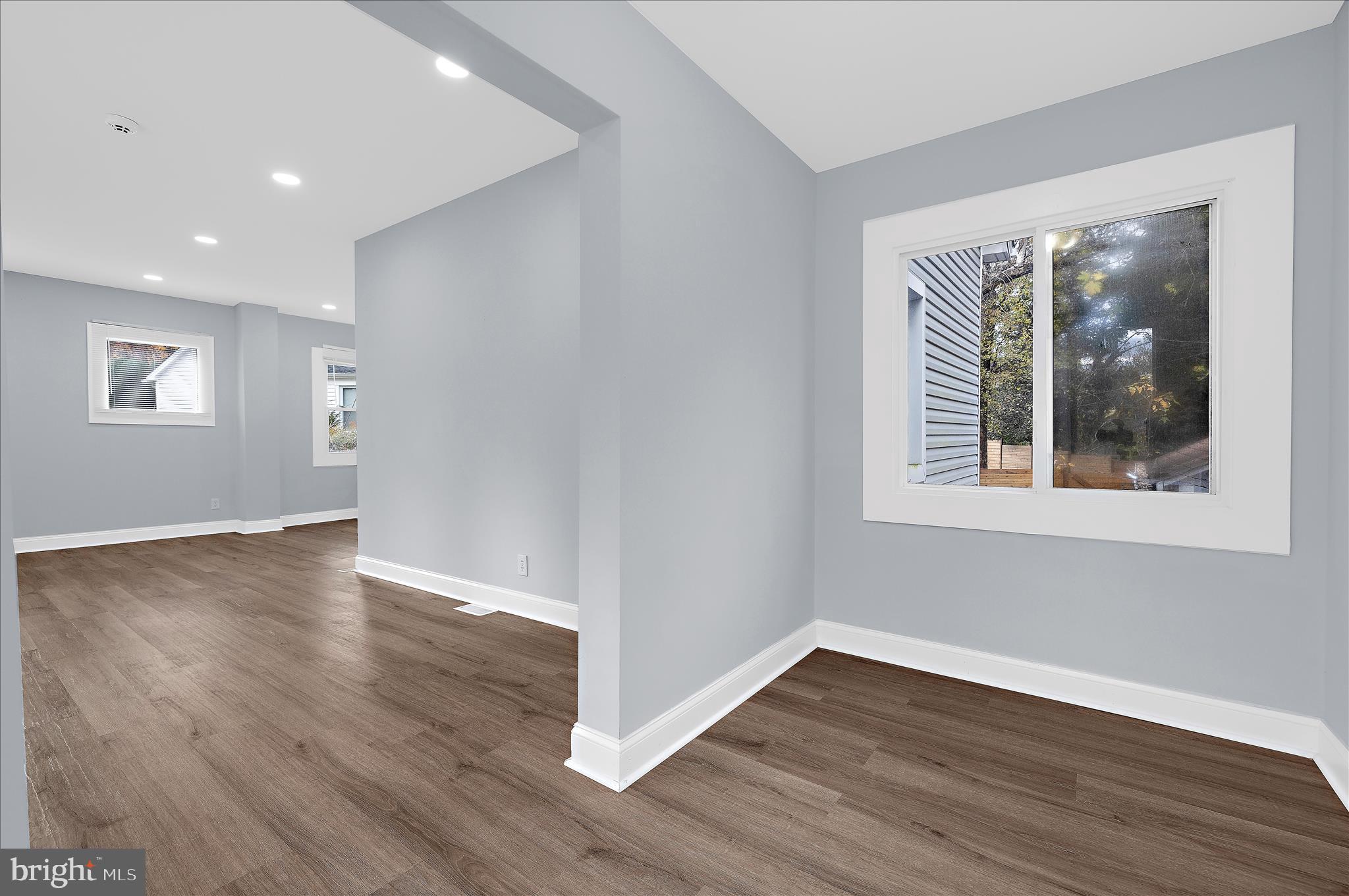 LAKE WALKER - Residential