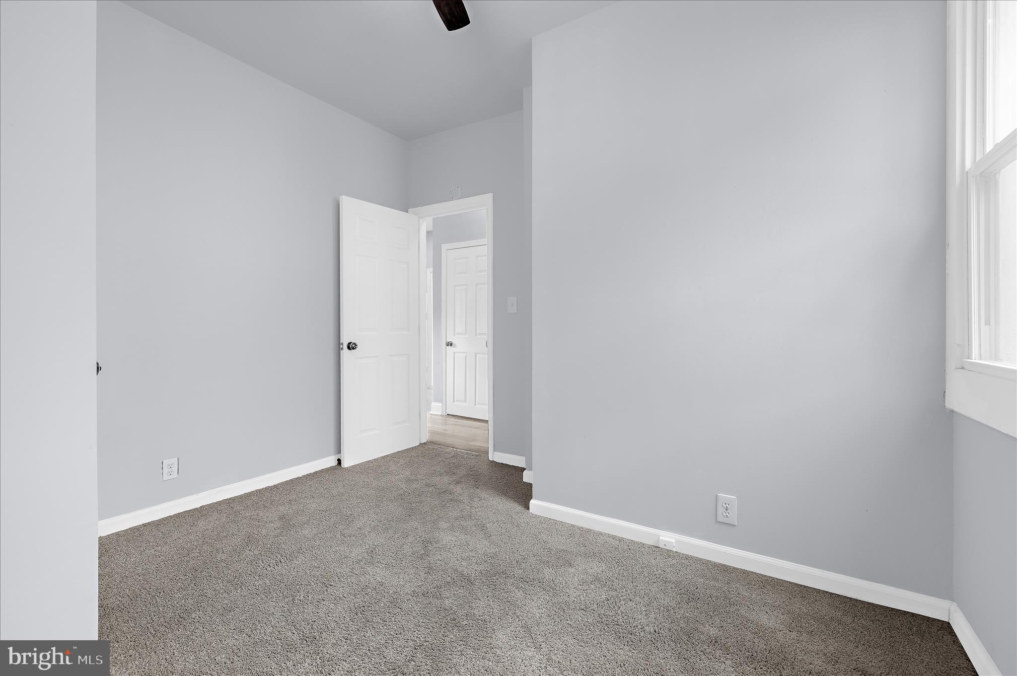 LAKE WALKER - Residential