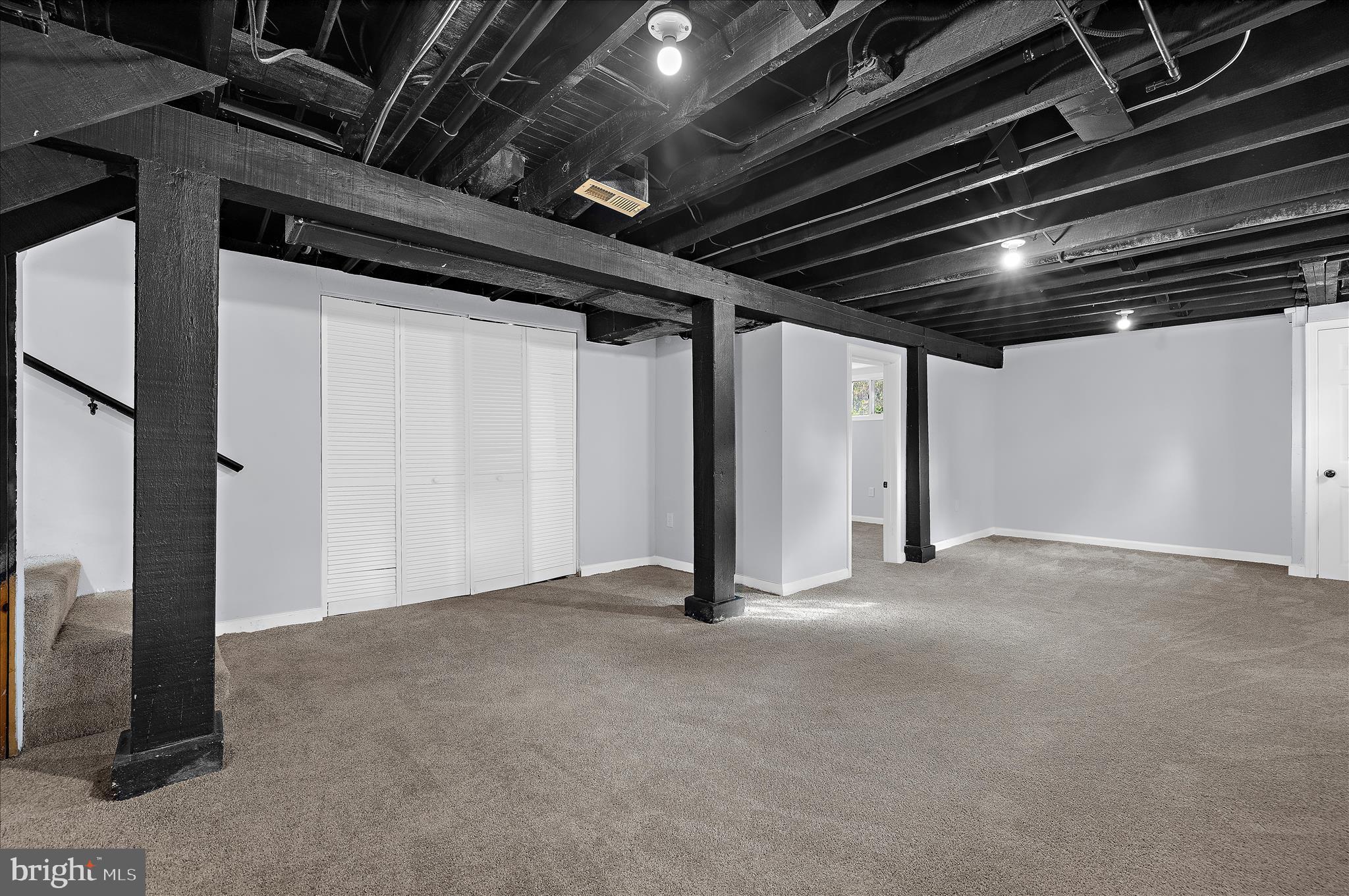 LAKE WALKER - Residential