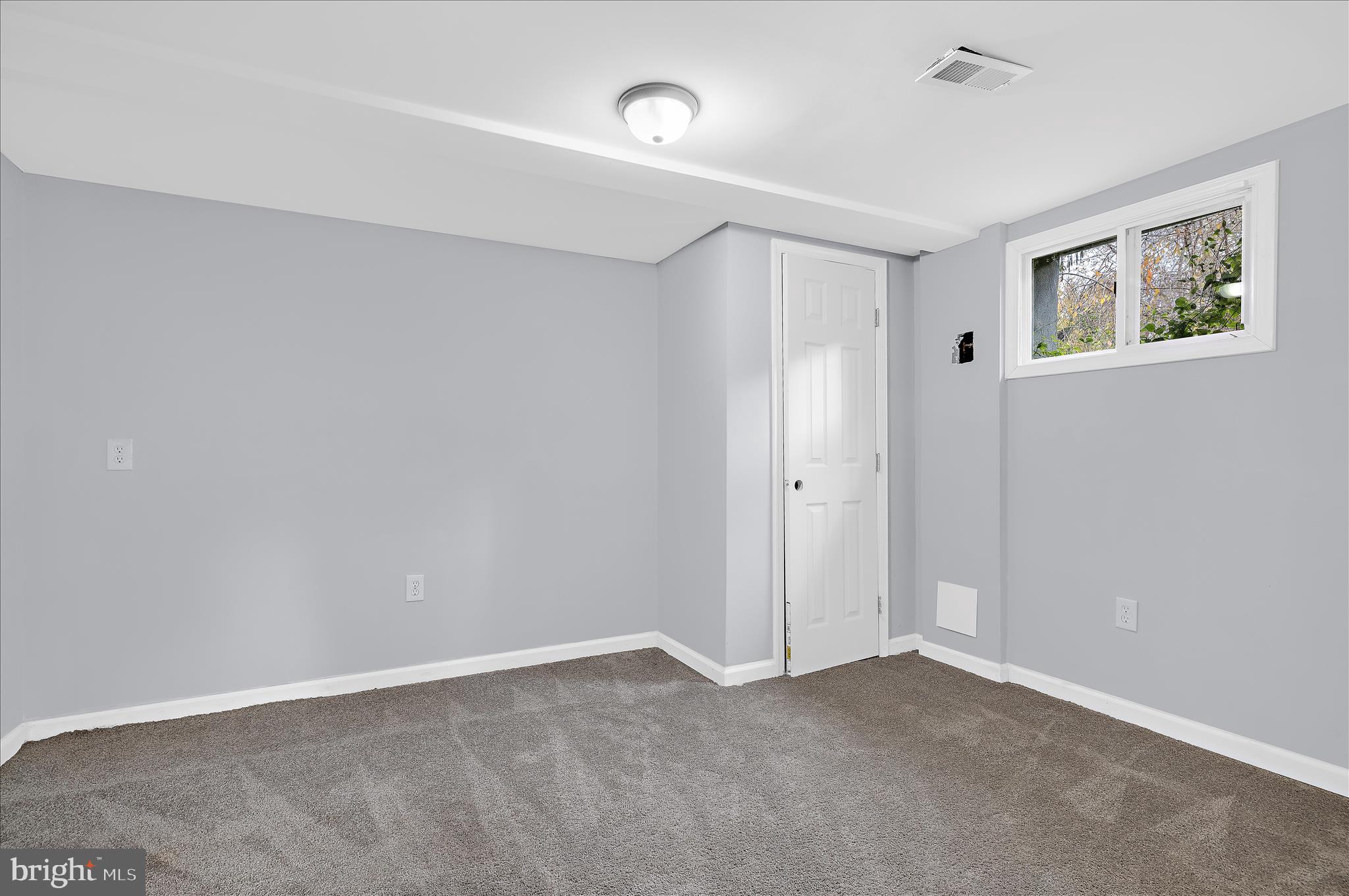 LAKE WALKER - Residential