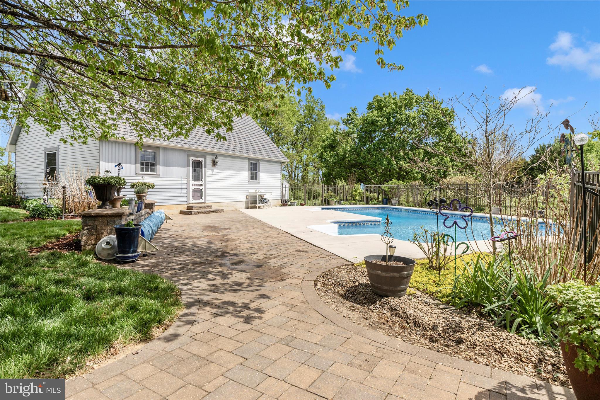 RIVER BEND FARMS - Residential