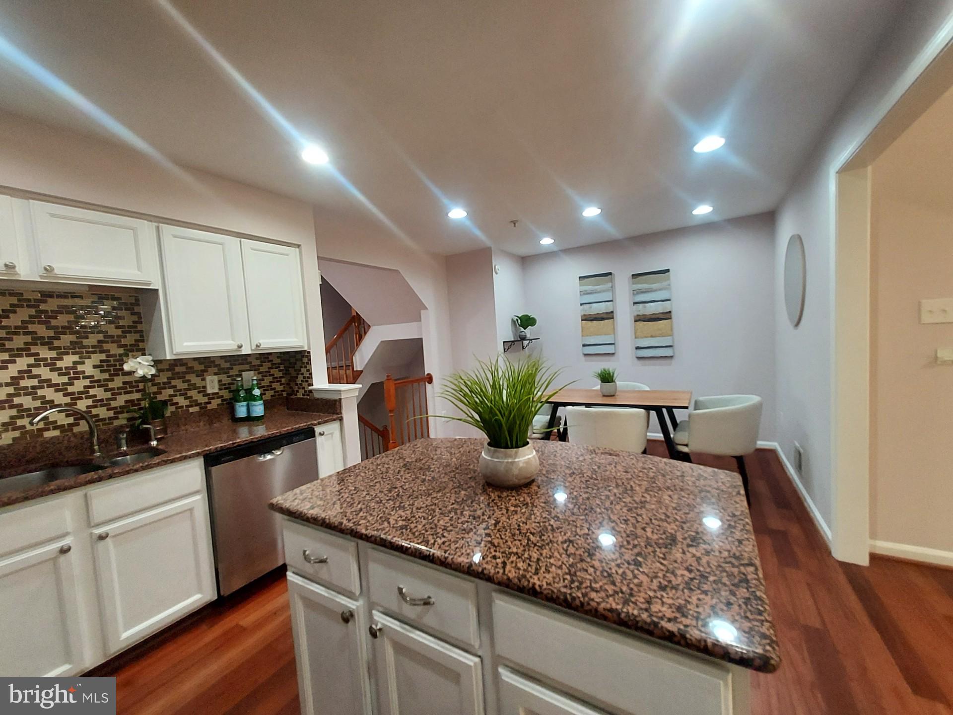 KINGSVIEW RIDGE - Residential Lease