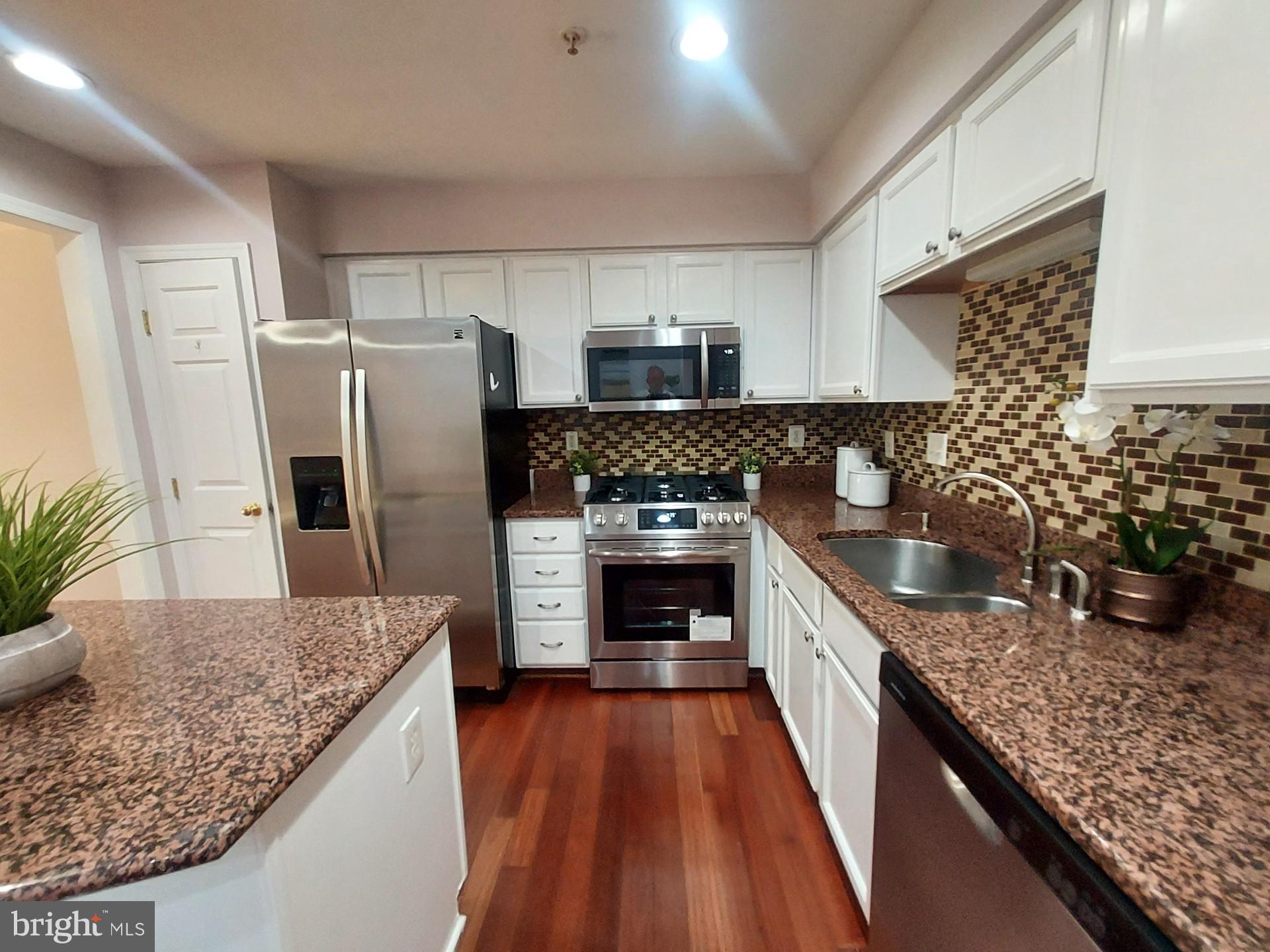 KINGSVIEW RIDGE - Residential Lease