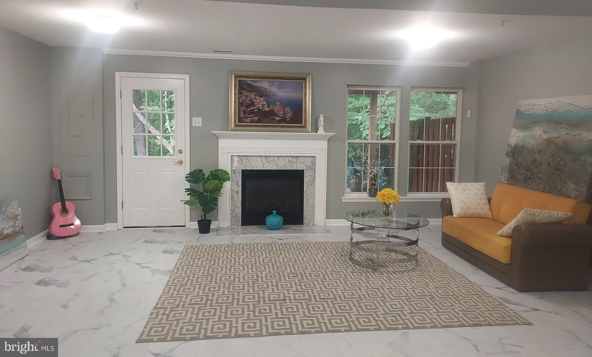 KINGSVIEW RIDGE - Residential Lease