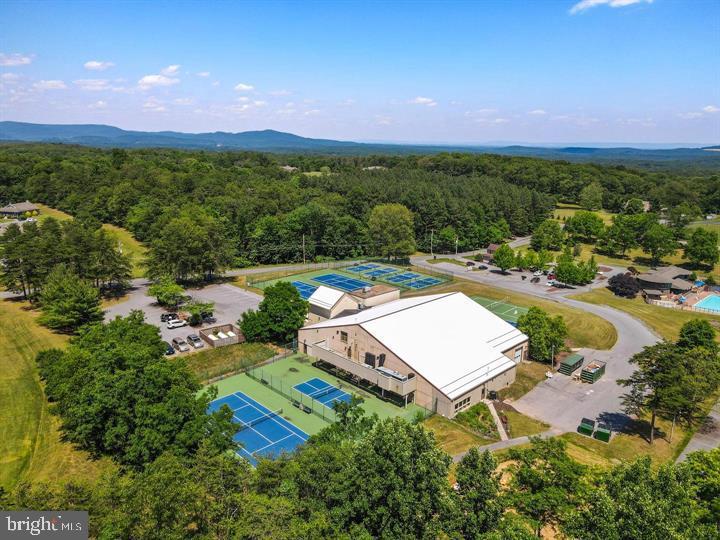 THE WOODS RESORT - Land