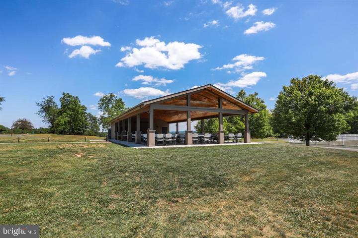 THE WOODS RESORT - Land