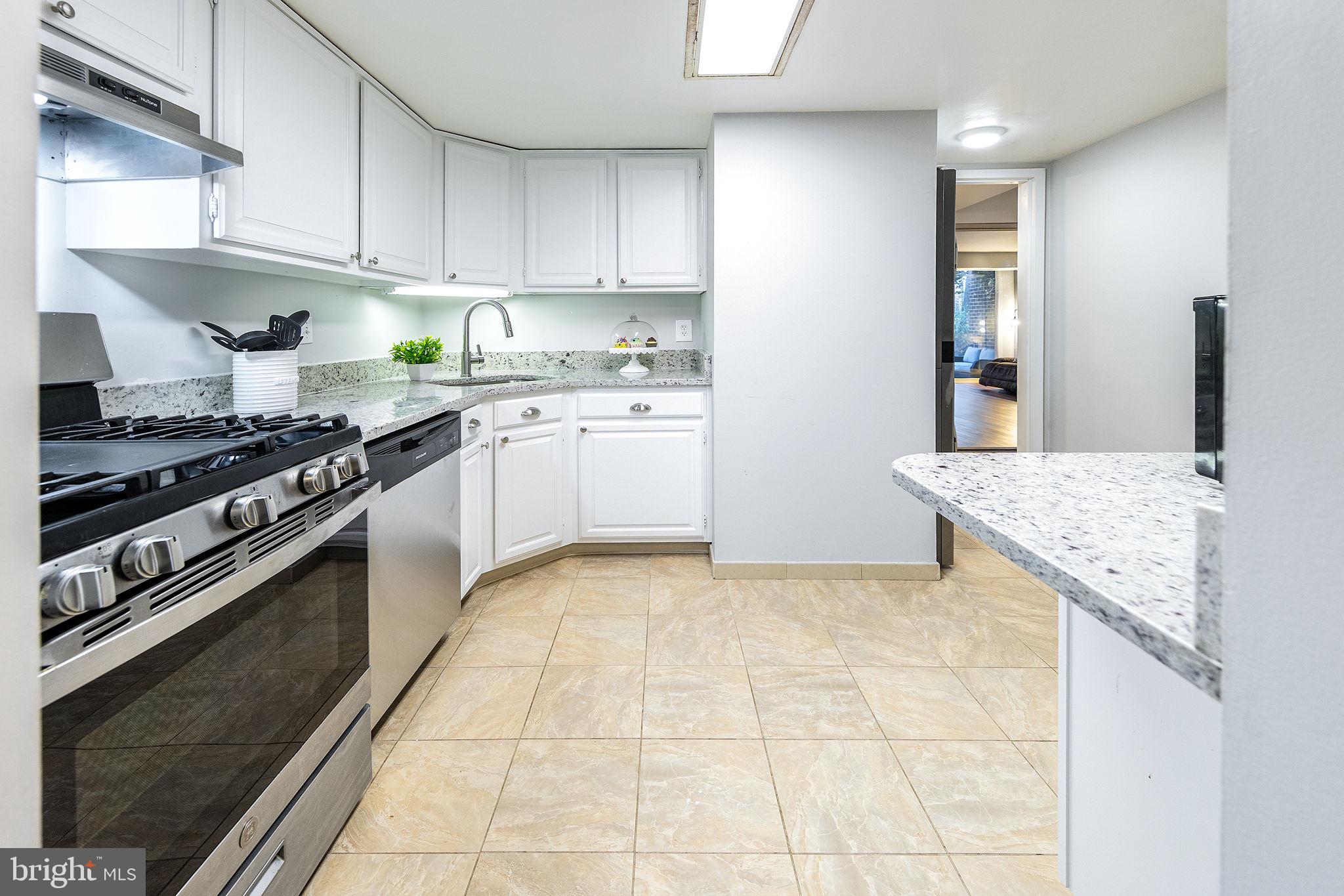 NORTHGATE CONDO - Residential