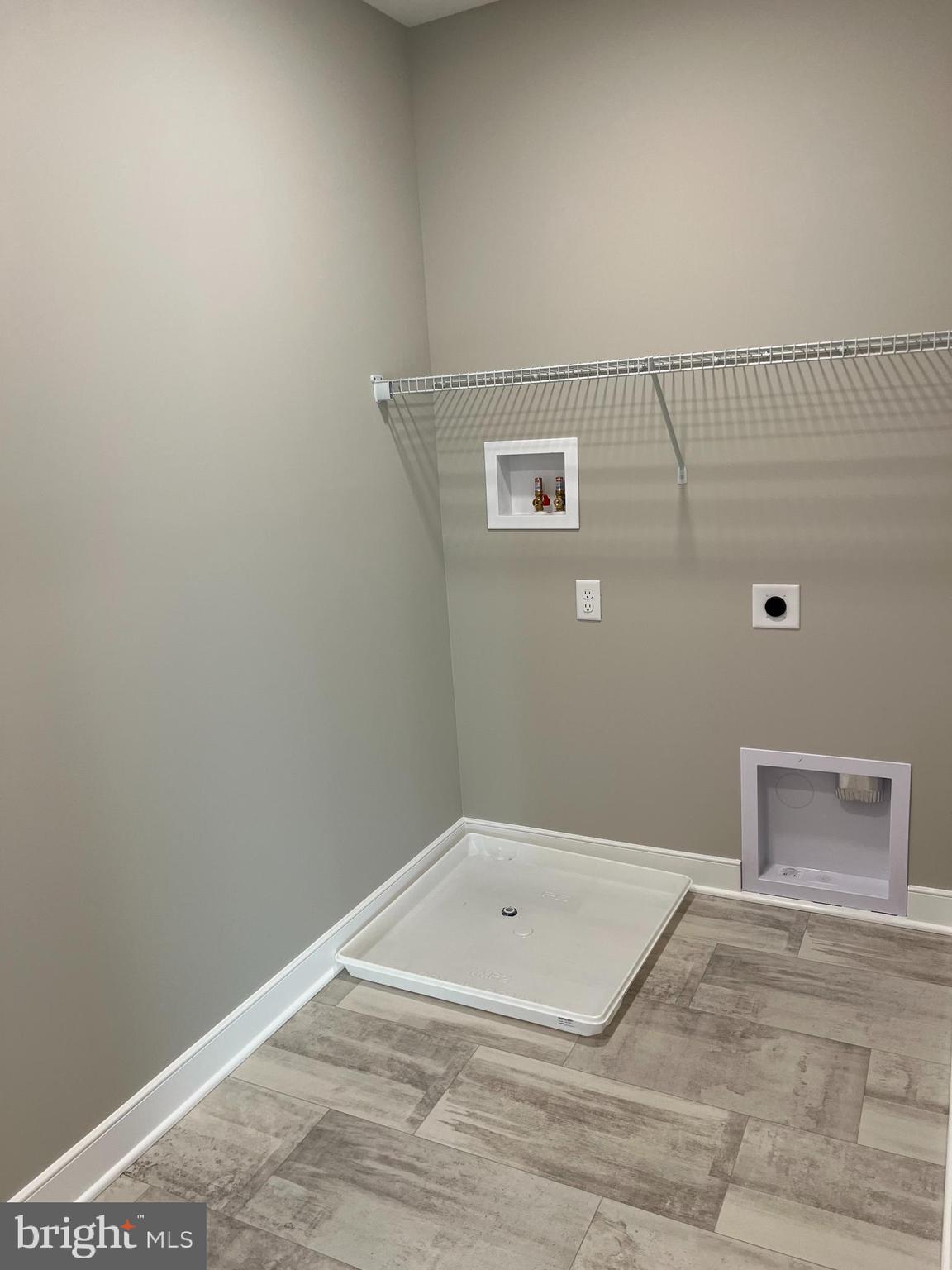 STONEYBROOK OF ELIZABETHTOWN - Residential