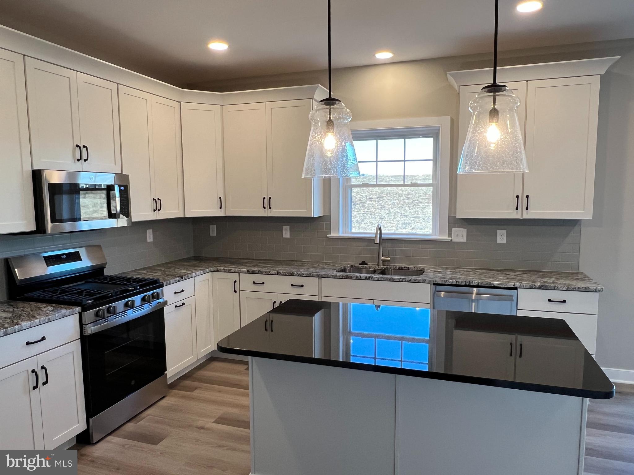 STONEYBROOK OF ELIZABETHTOWN - Residential