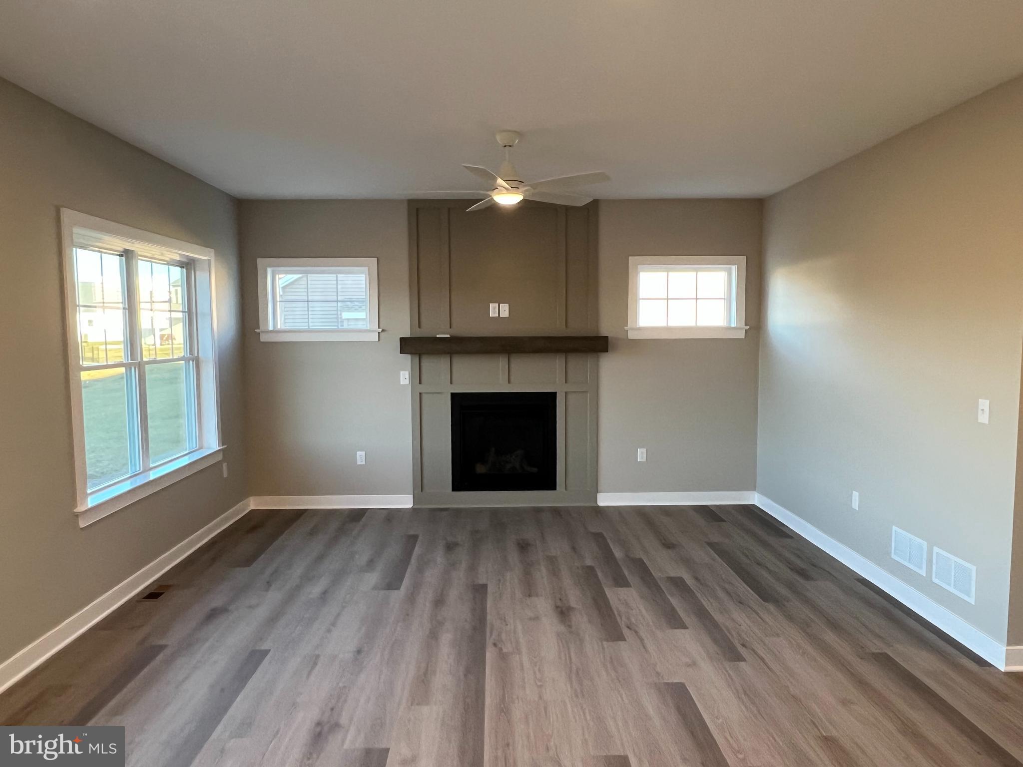 STONEYBROOK OF ELIZABETHTOWN - Residential