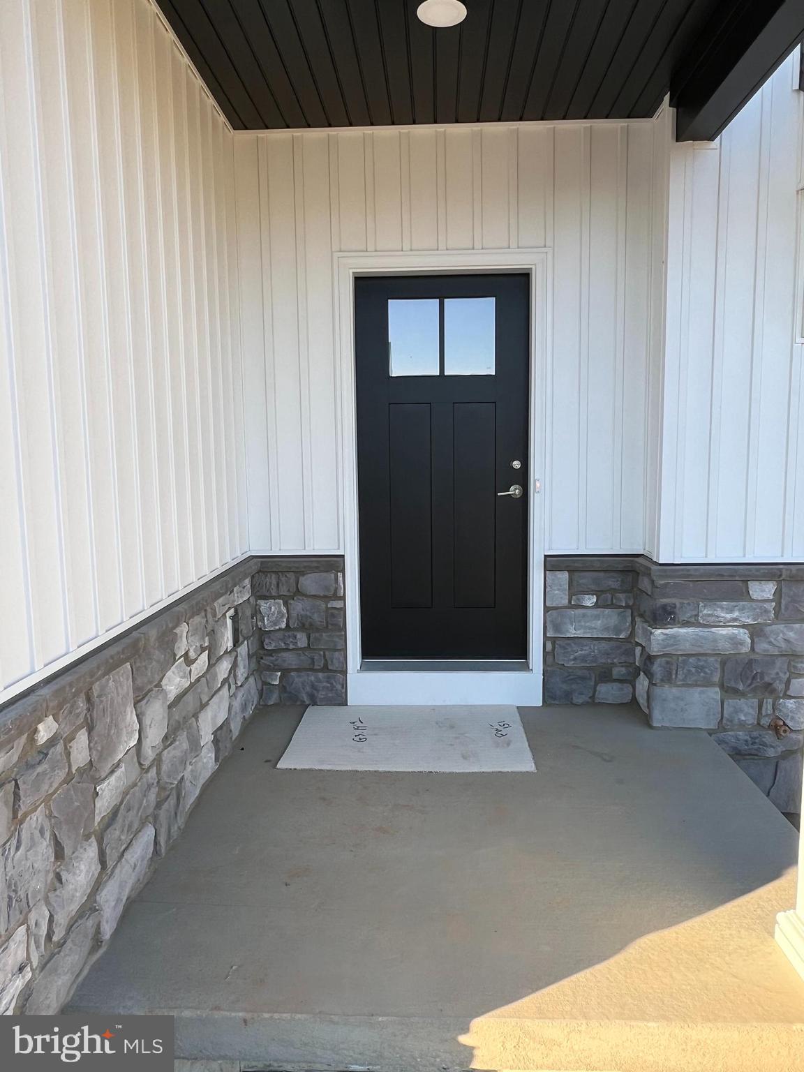 STONEYBROOK OF ELIZABETHTOWN - Residential