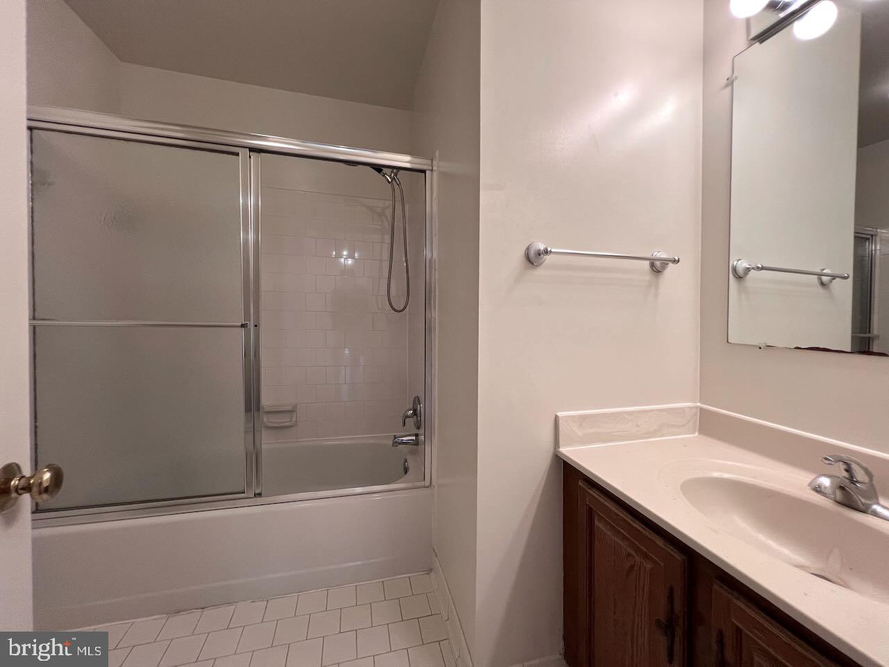 WILDWOOD HILLS - Residential Lease