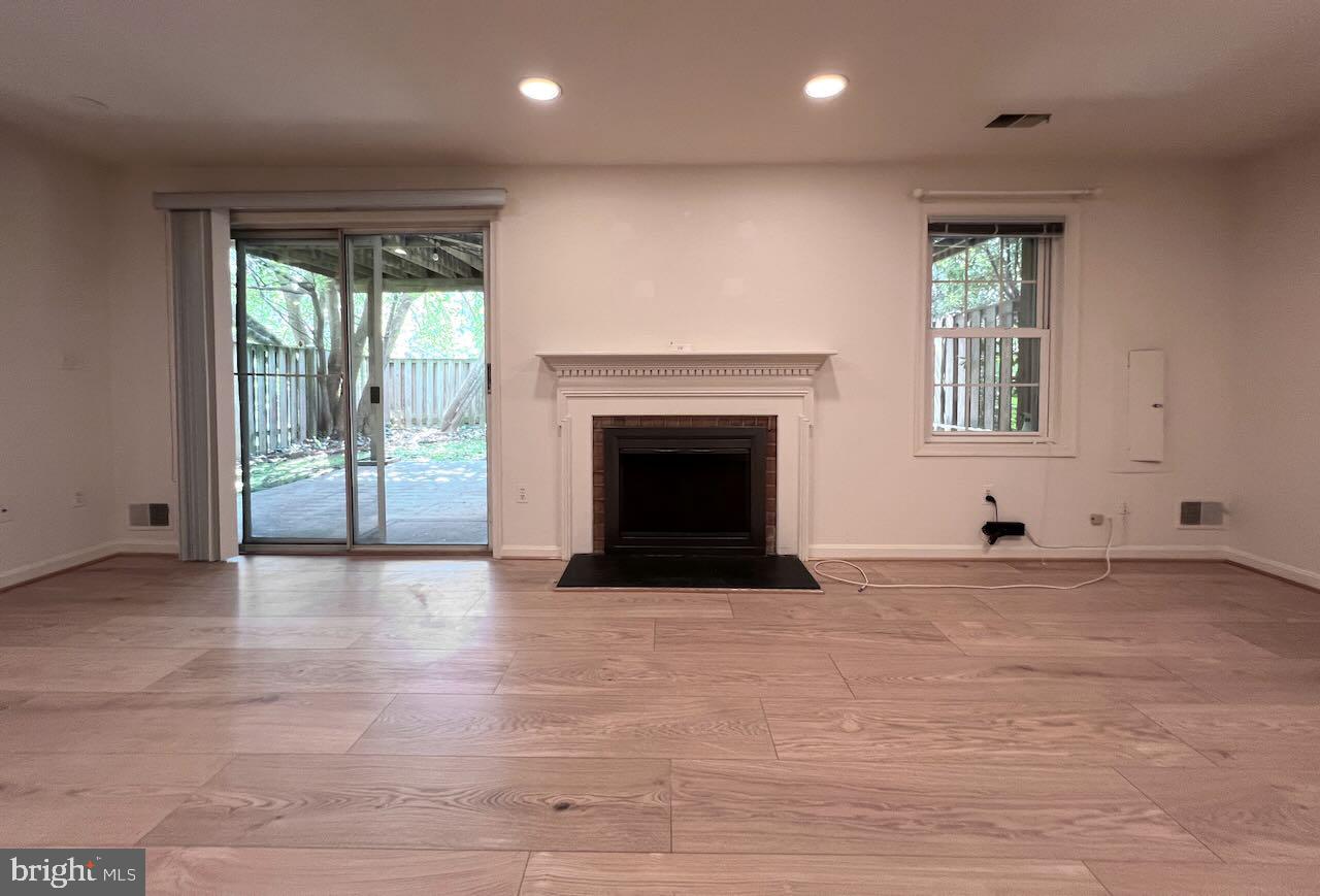 WILDWOOD HILLS - Residential Lease