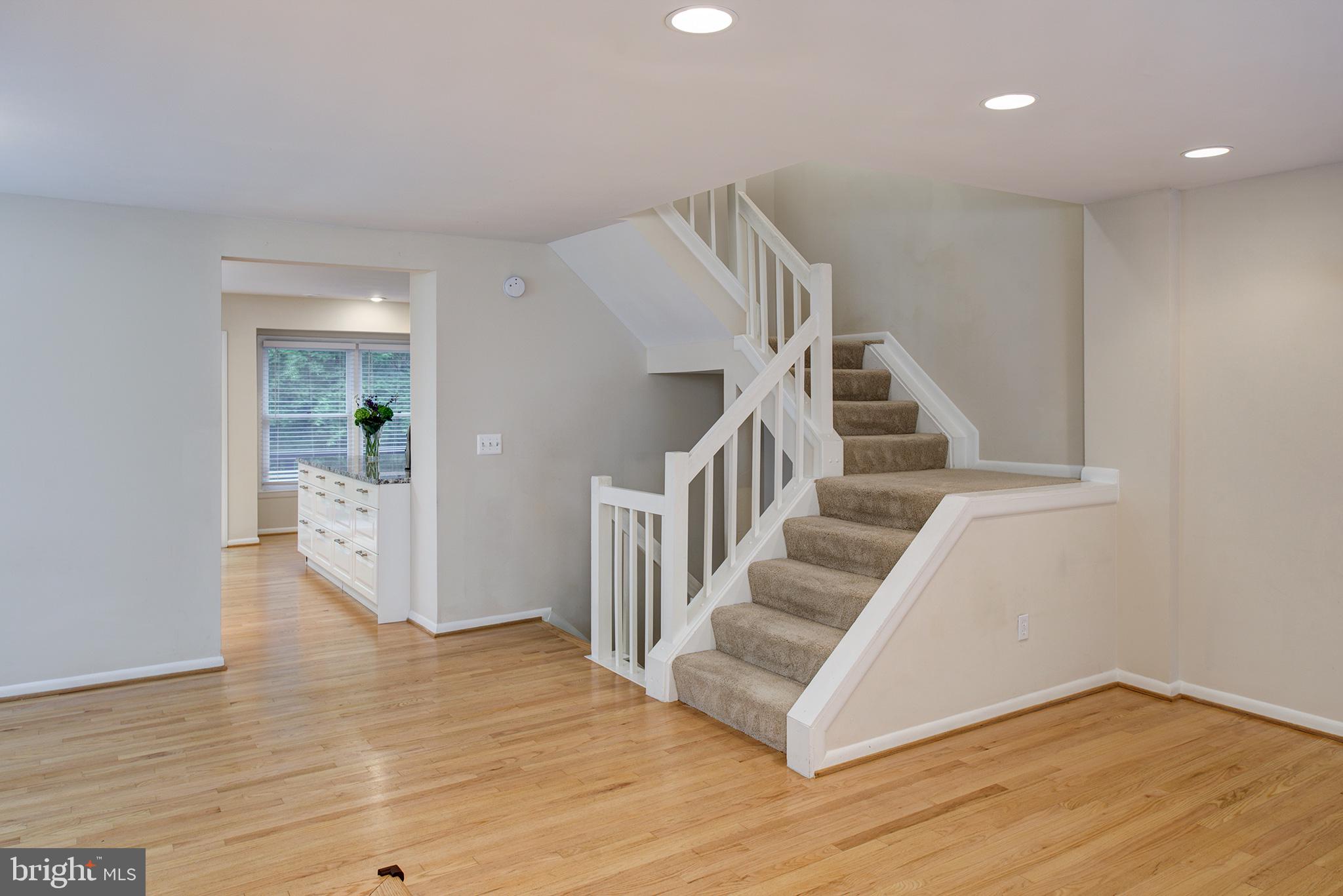 RESTON - Residential