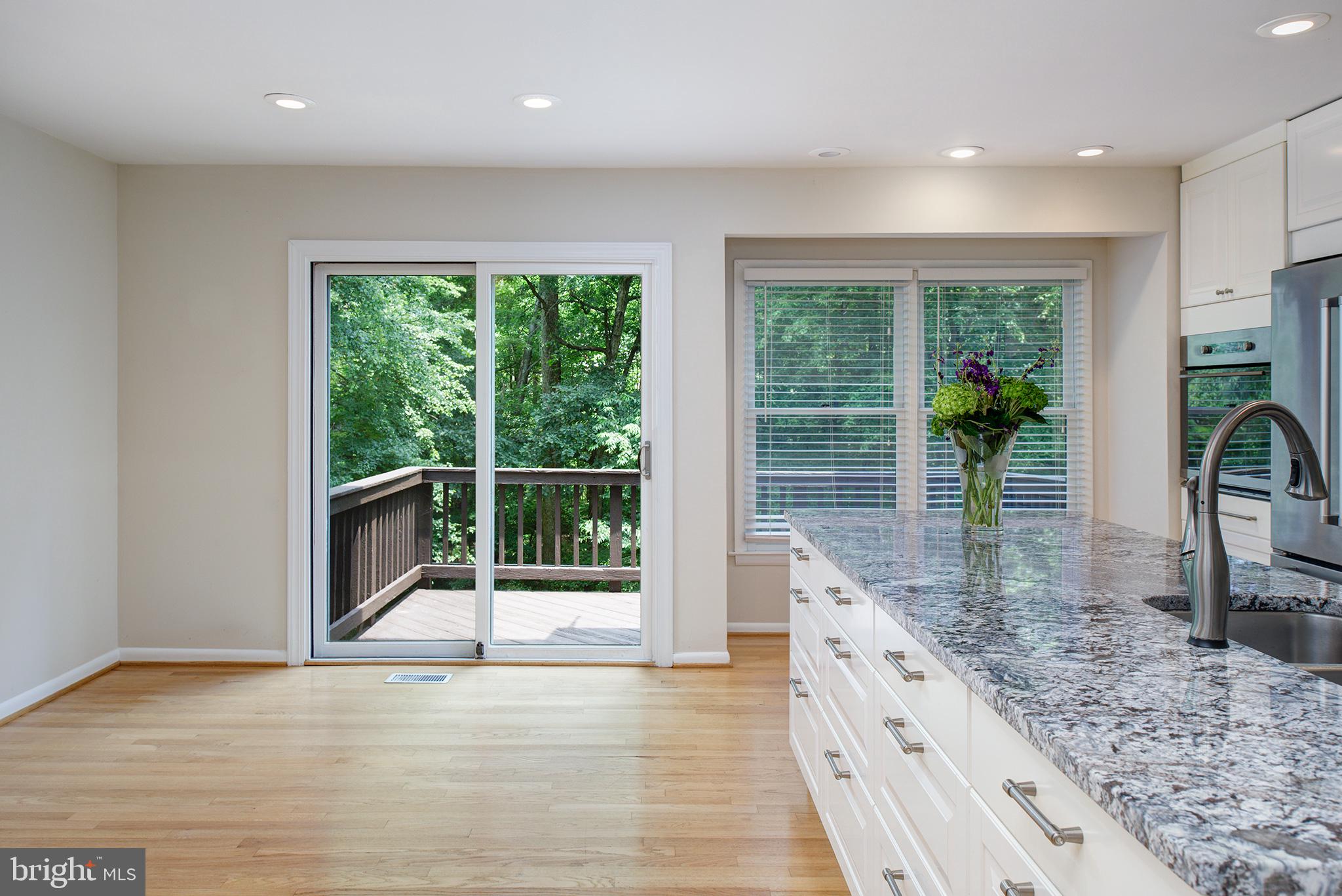 RESTON - Residential