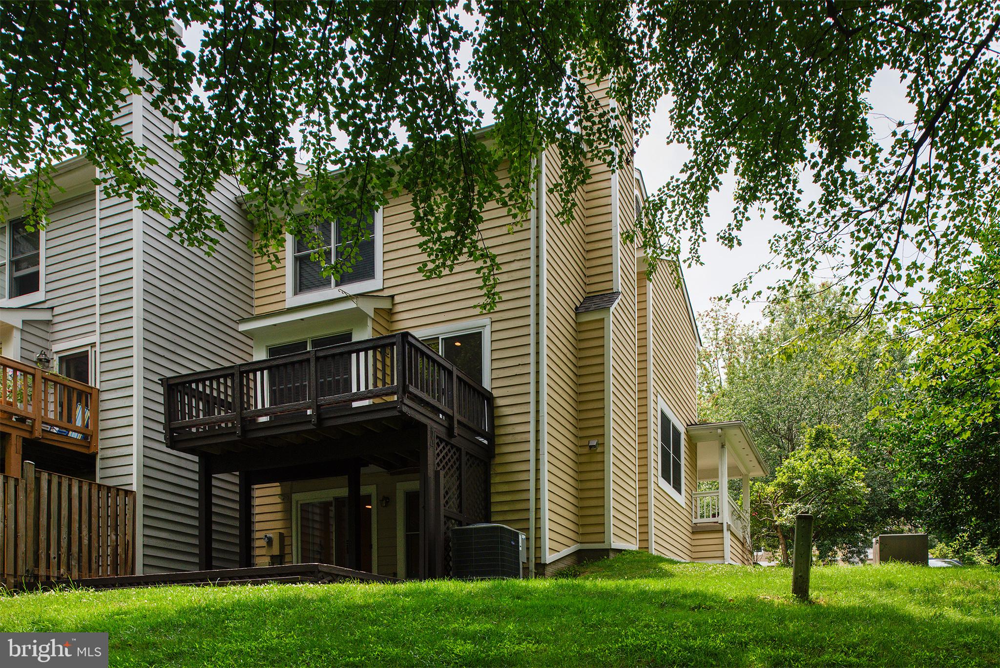 RESTON - Residential