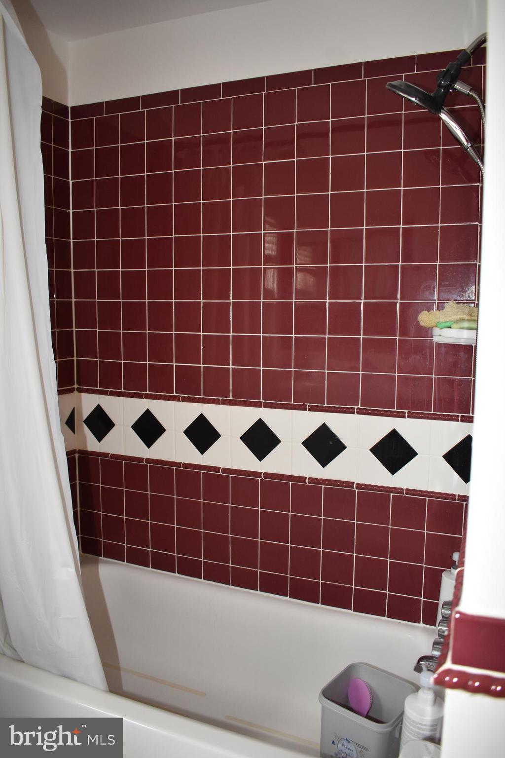 PHEASANT RUN - Residential Lease