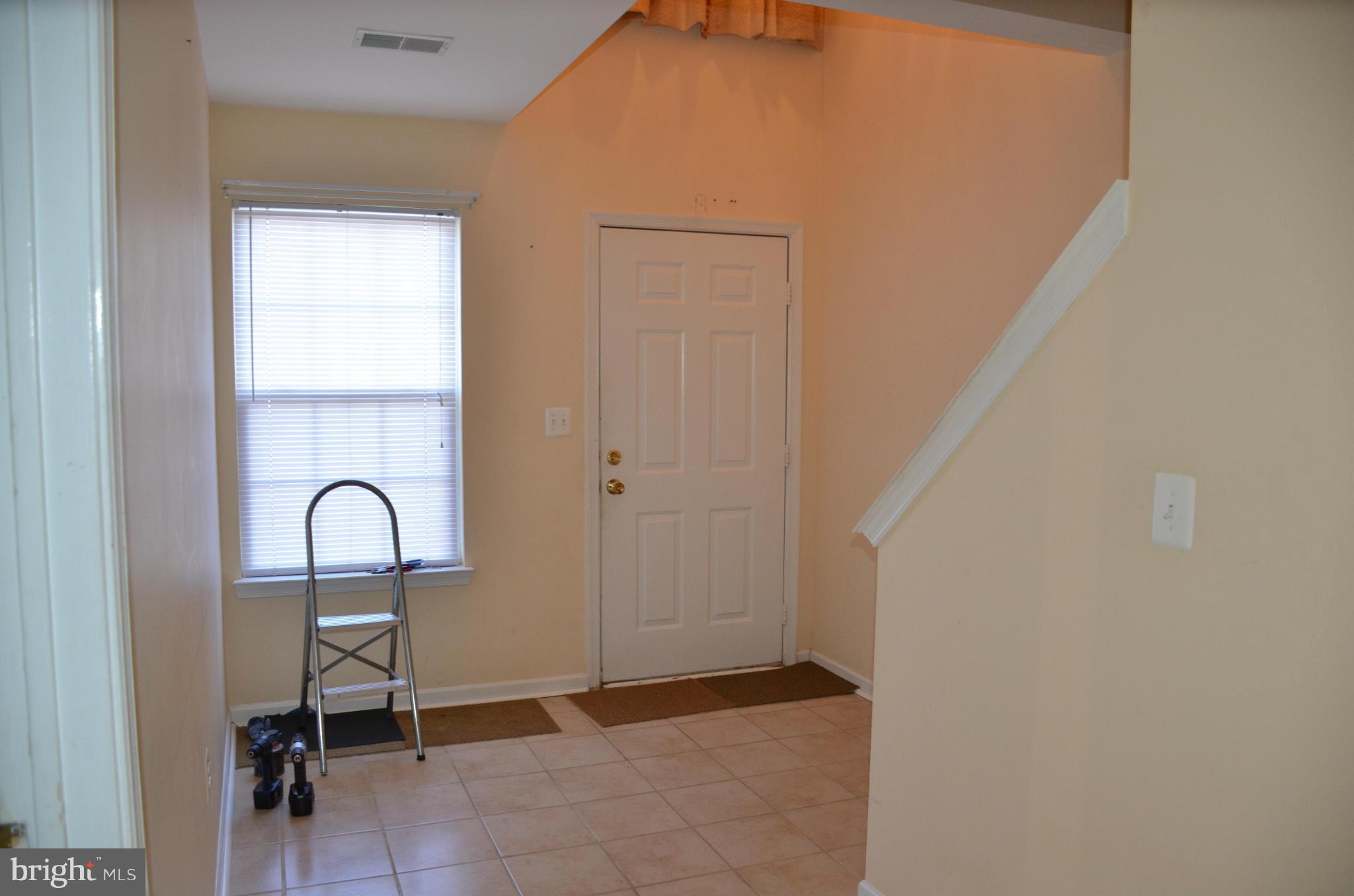 FAIR LAKES COURT - Residential Lease