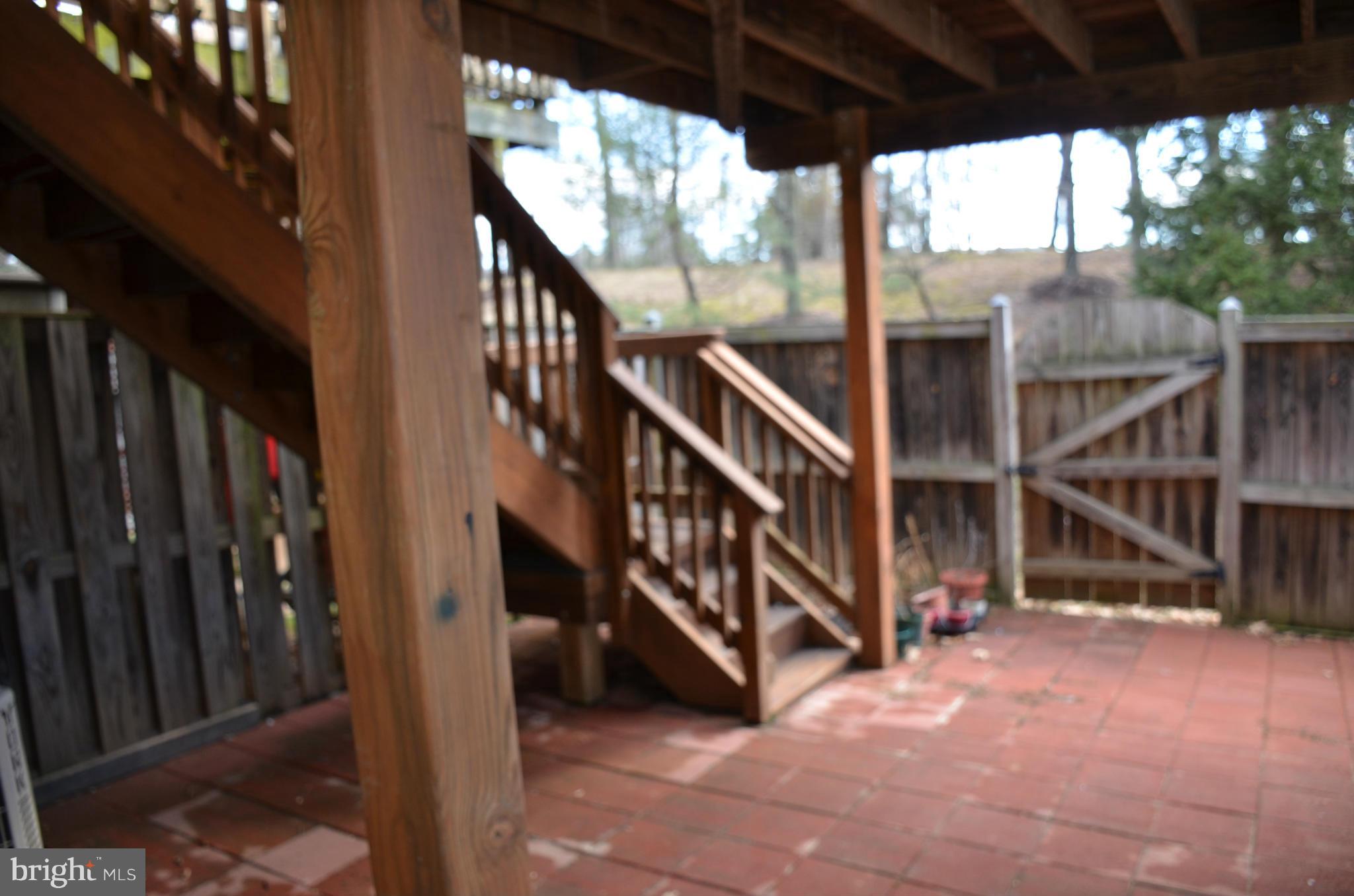 FAIR LAKES COURT - Residential Lease