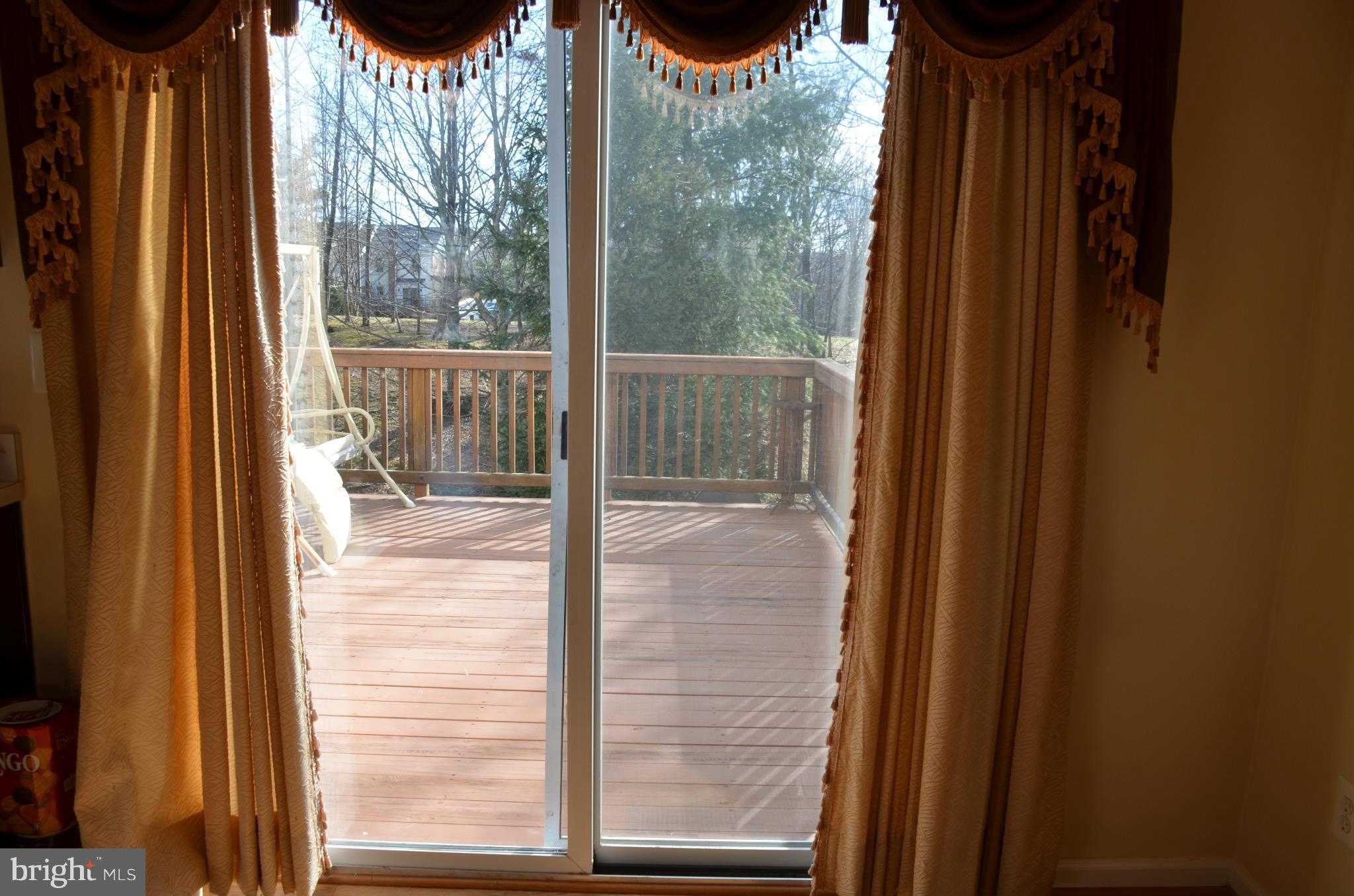 FAIR LAKES COURT - Residential Lease