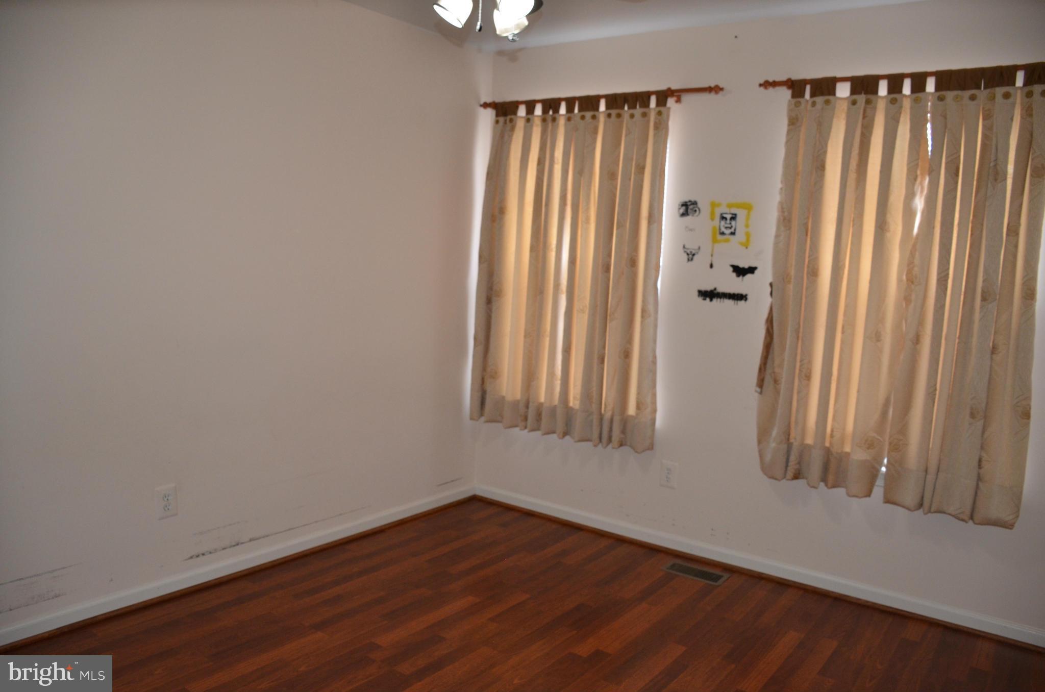 FAIR LAKES COURT - Residential Lease