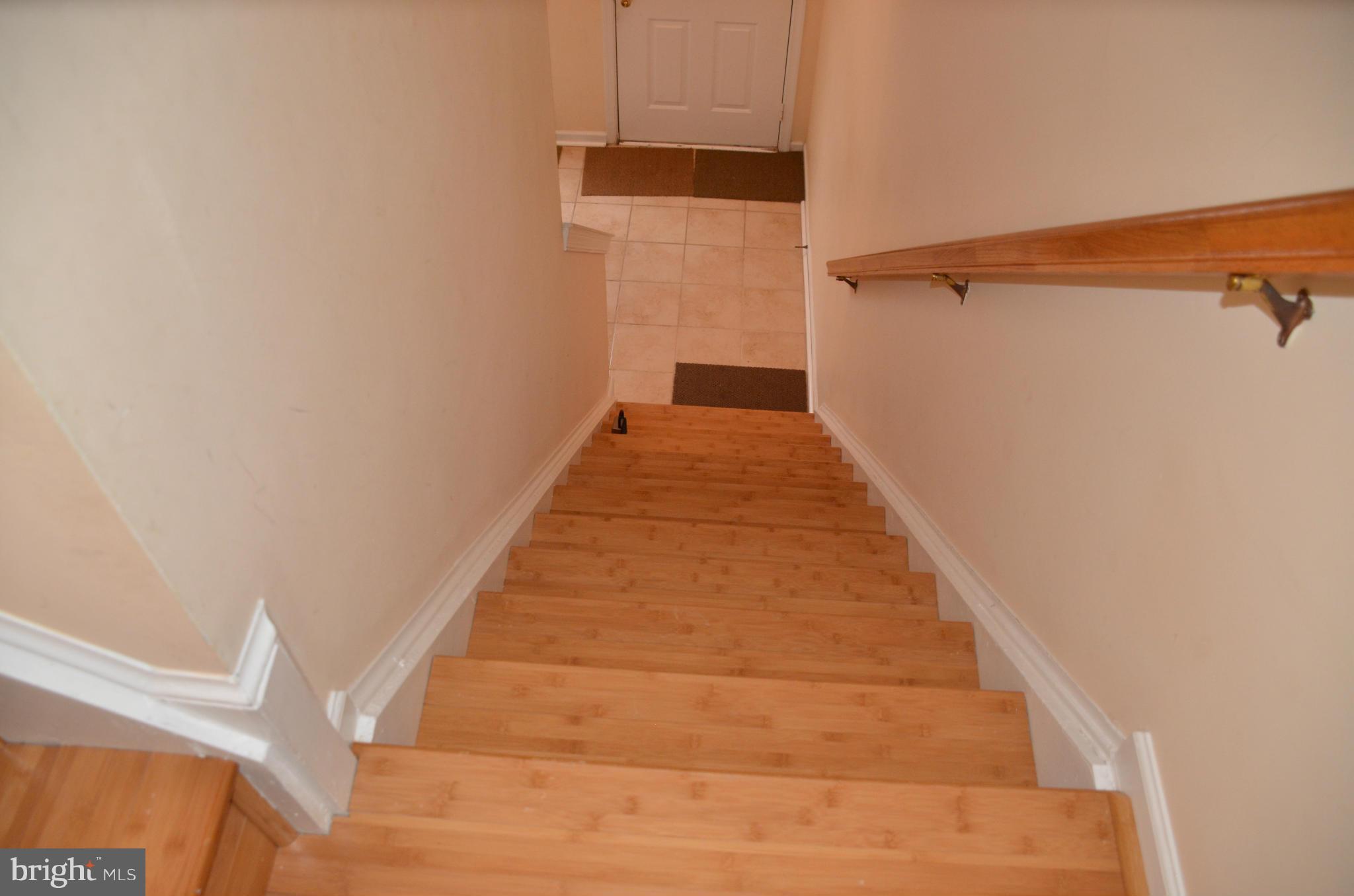 FAIR LAKES COURT - Residential Lease