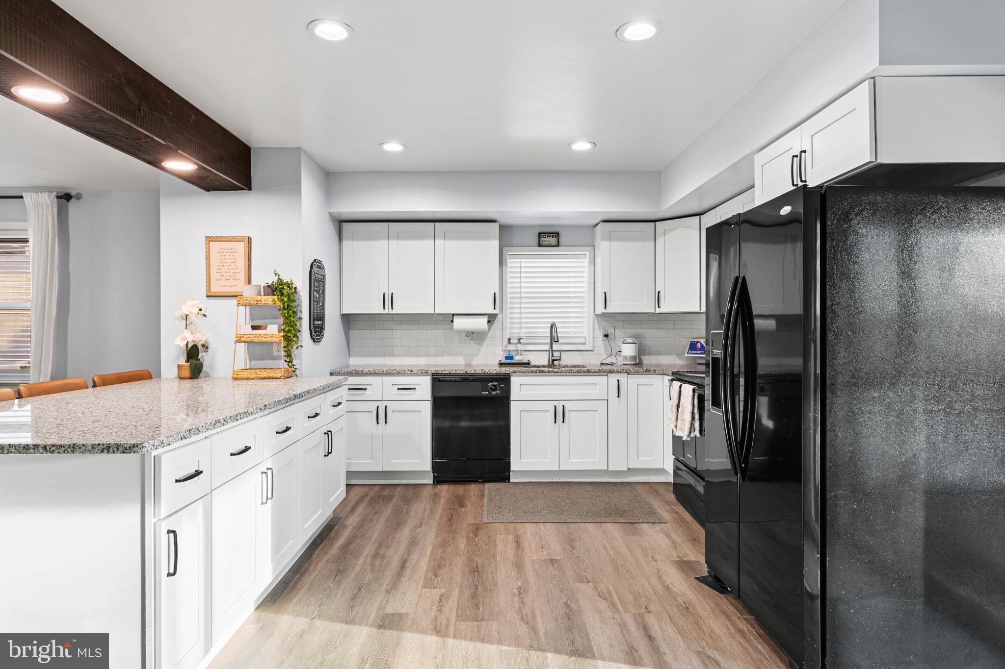 ROBERTS PARK - Residential