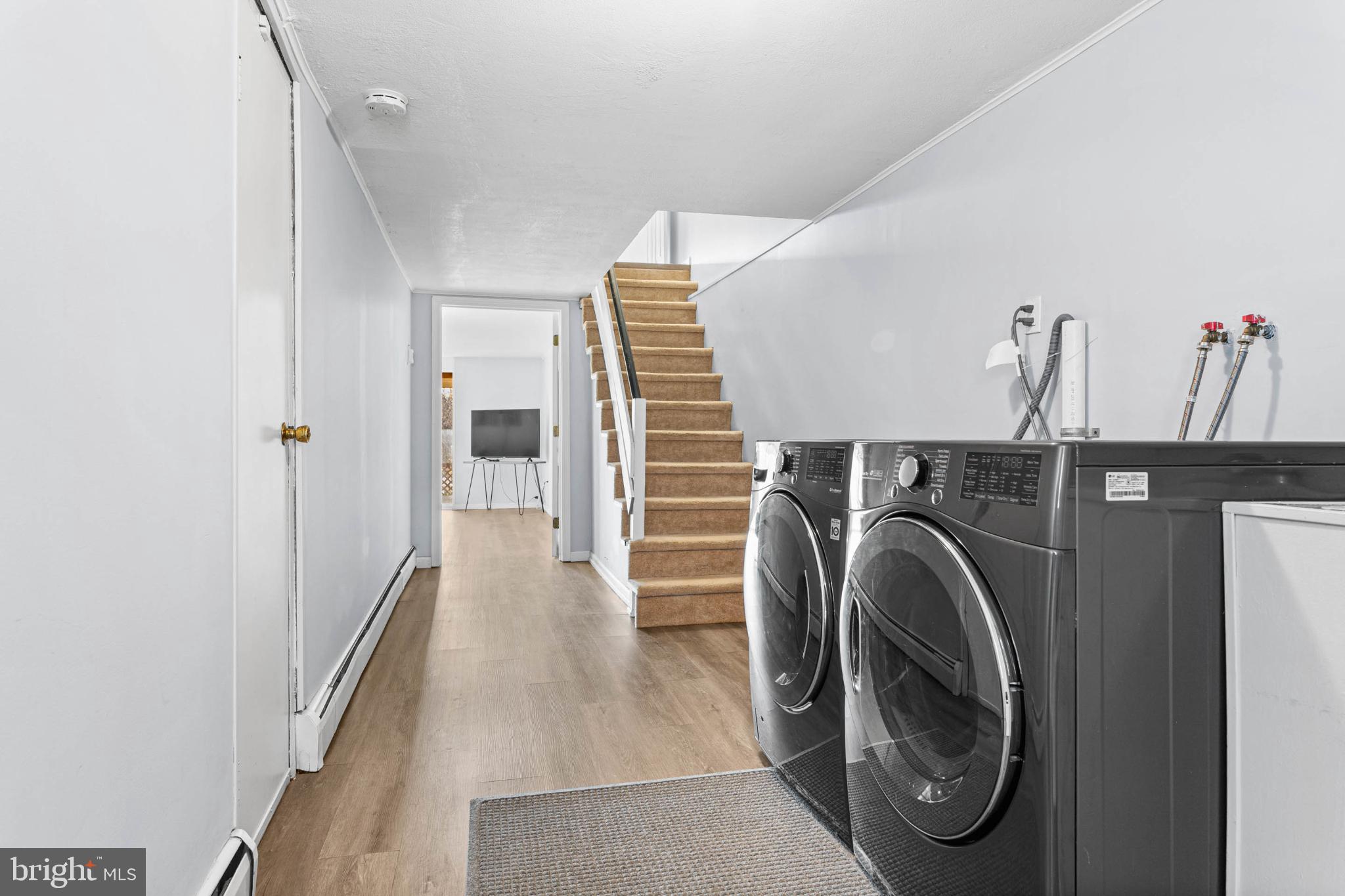 ROBERTS PARK - Residential