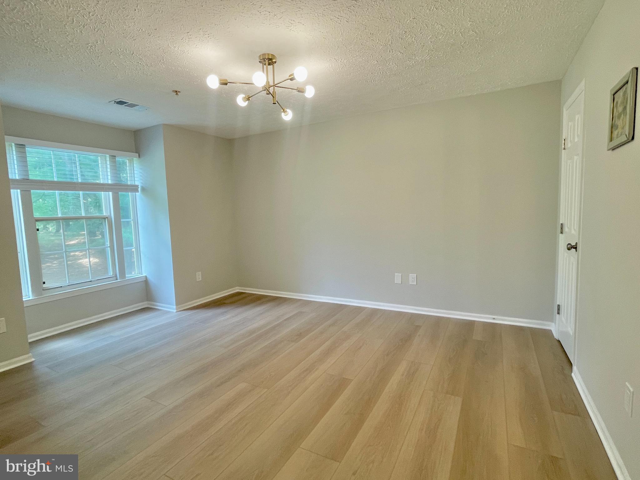 SENECA KNOLLS CODM - Residential Lease