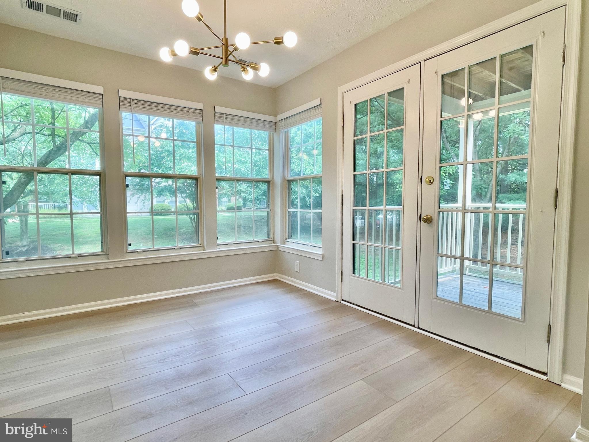 SENECA KNOLLS CODM - Residential Lease