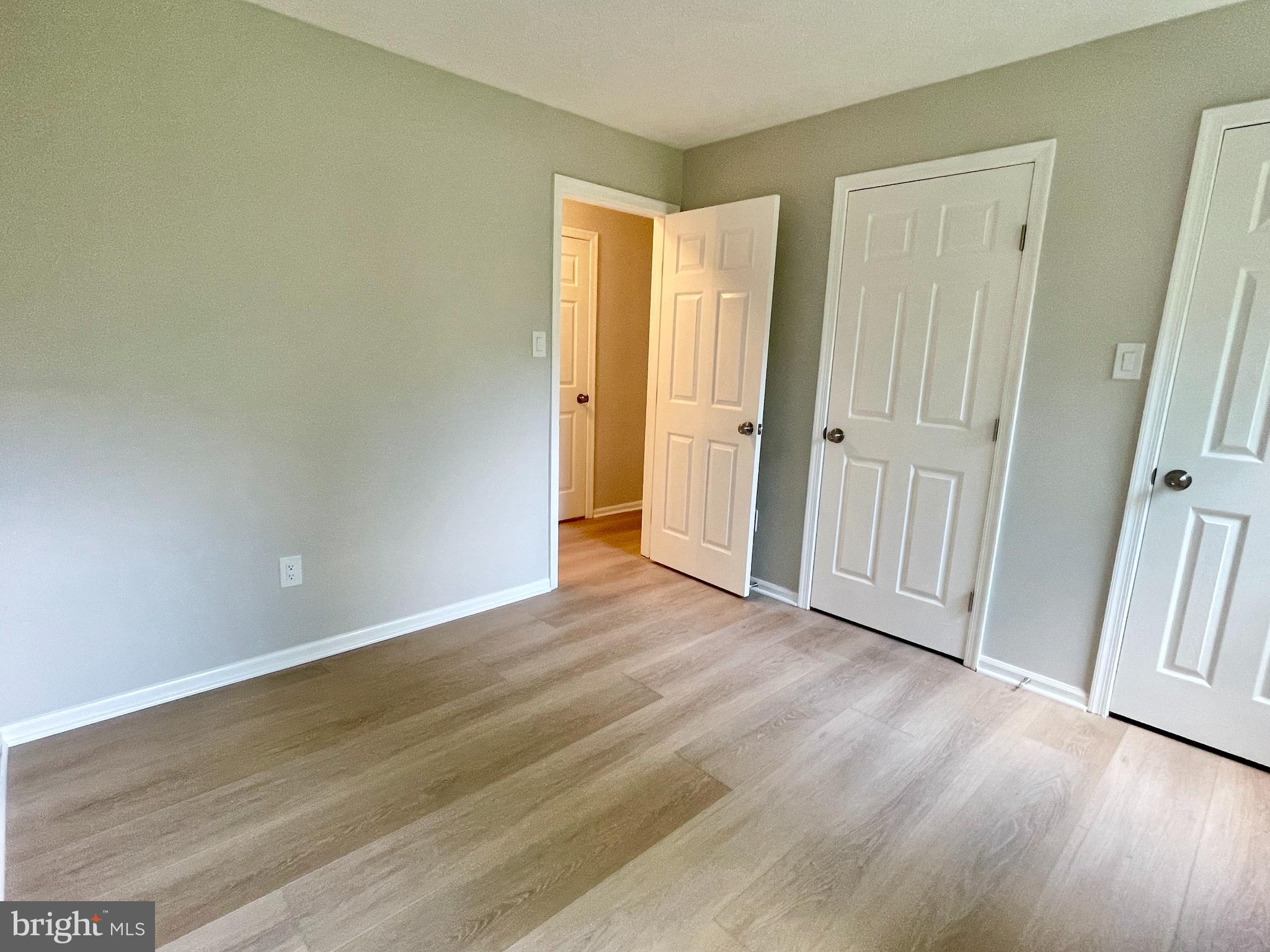 SENECA KNOLLS CODM - Residential Lease