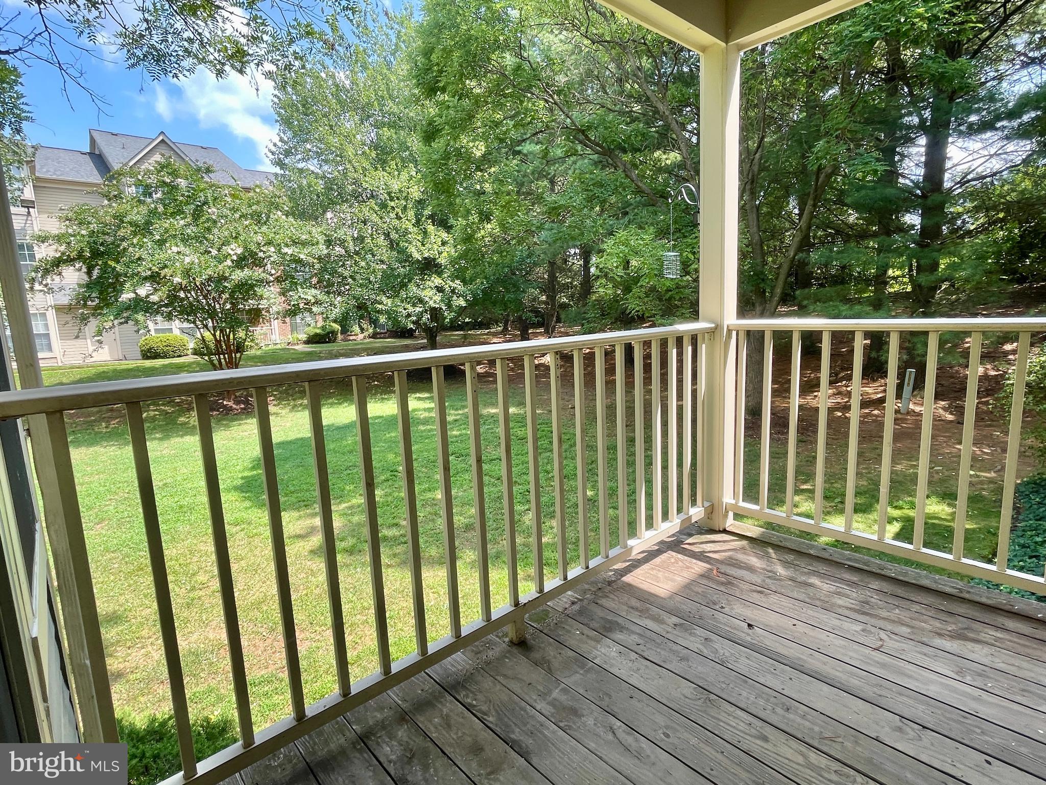 SENECA KNOLLS CODM - Residential Lease