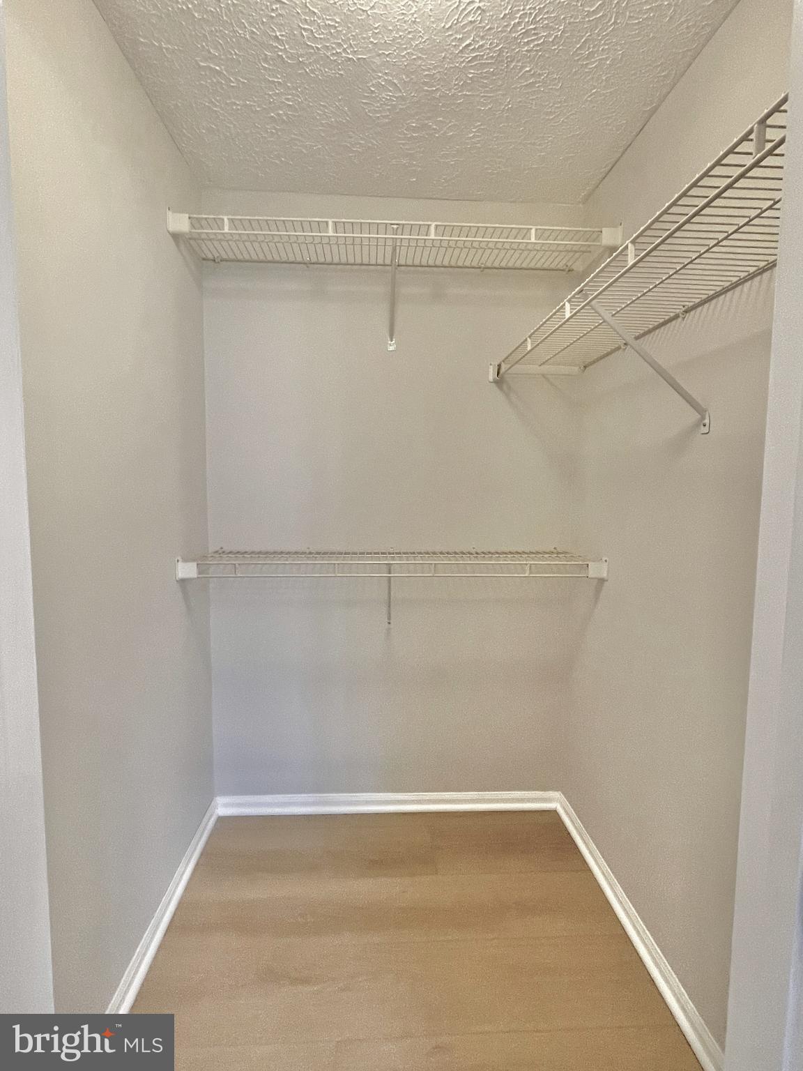 SENECA KNOLLS CODM - Residential Lease