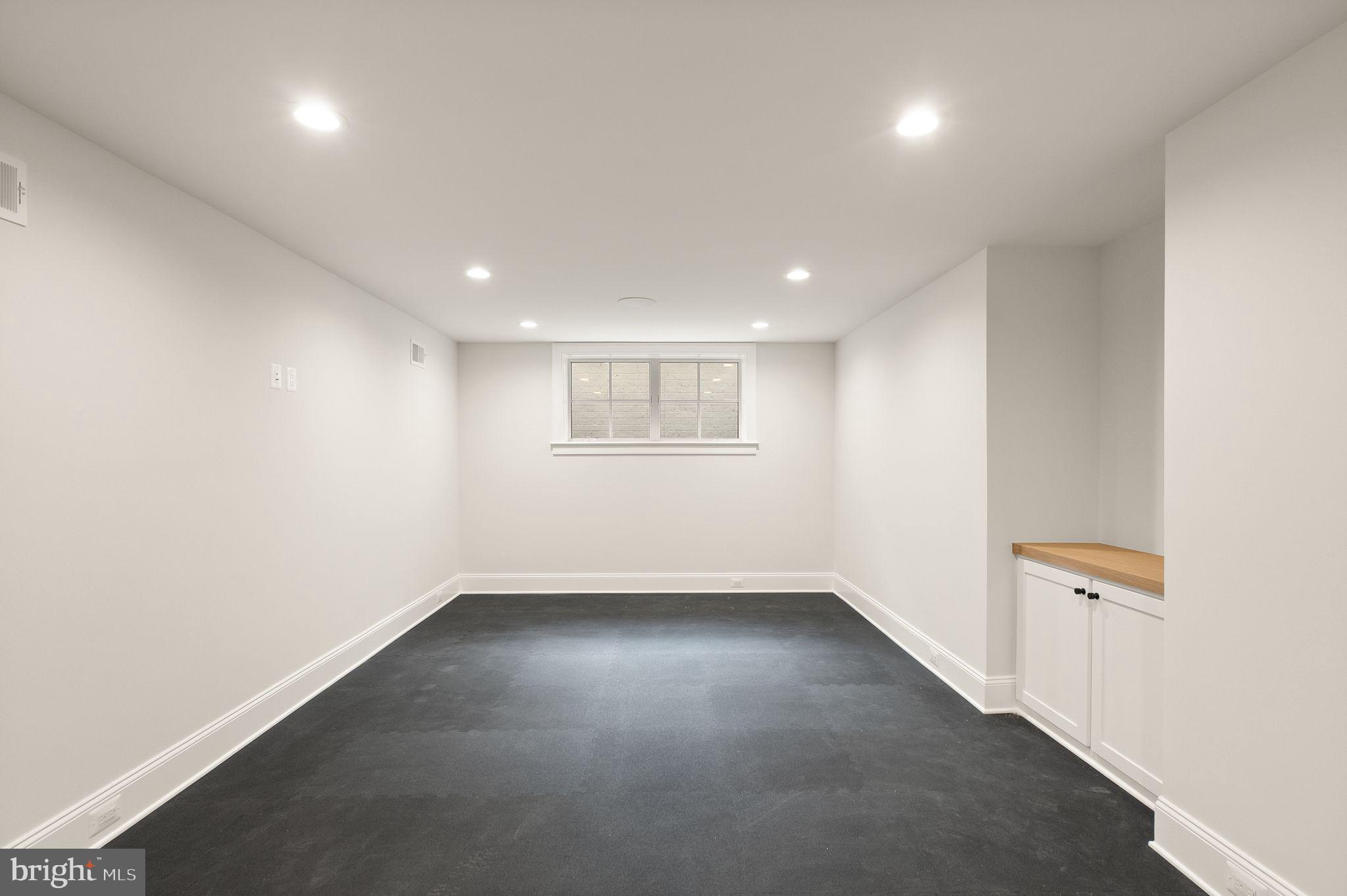 CHESTERBROOK ESTATES - Residential