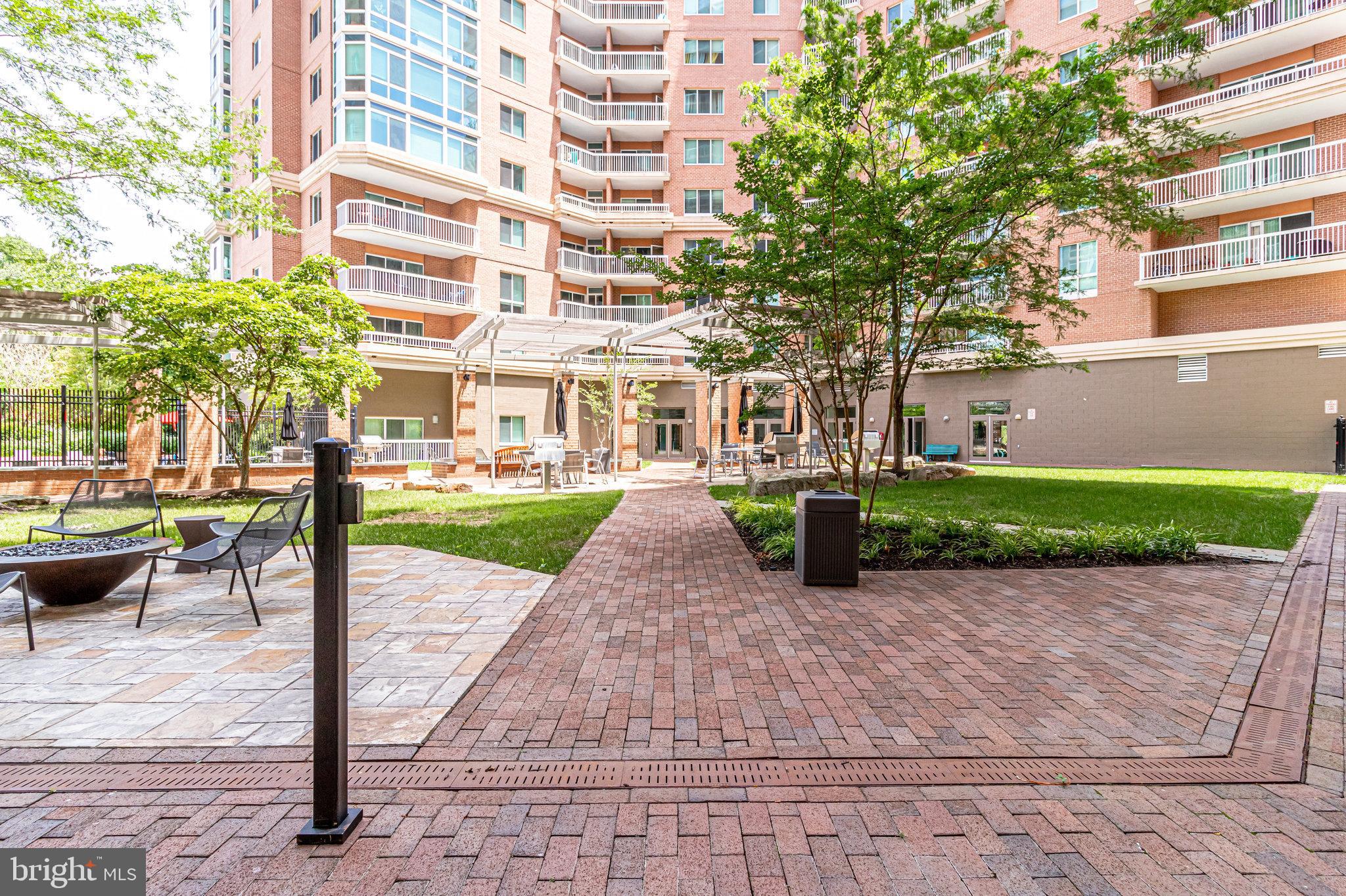 NORTHAMPTON PLACE - Residential Lease