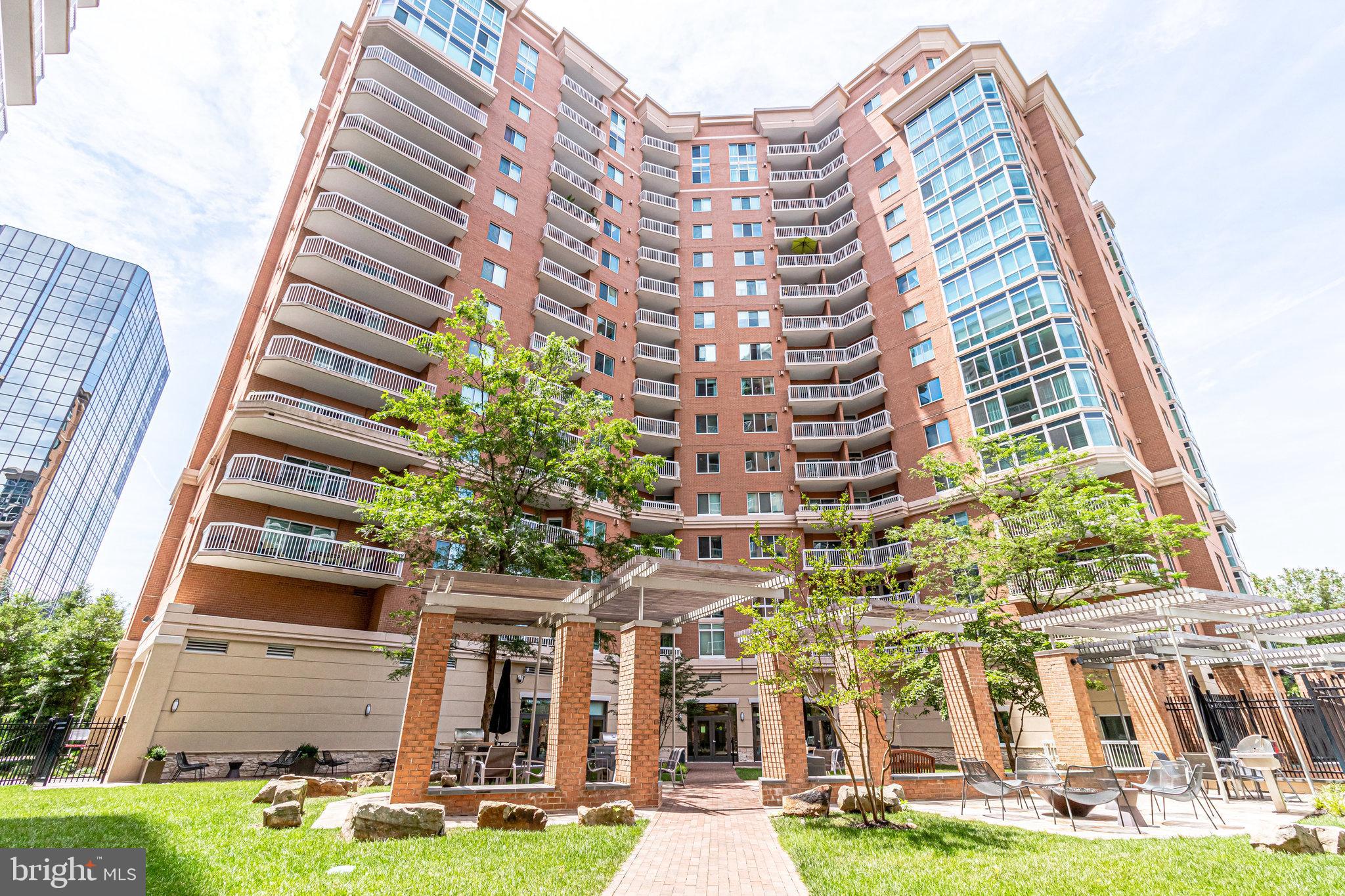 NORTHAMPTON PLACE - Residential Lease