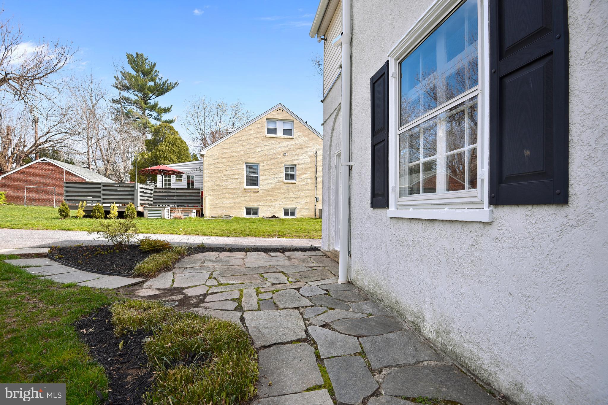 STONELEIGH - Residential