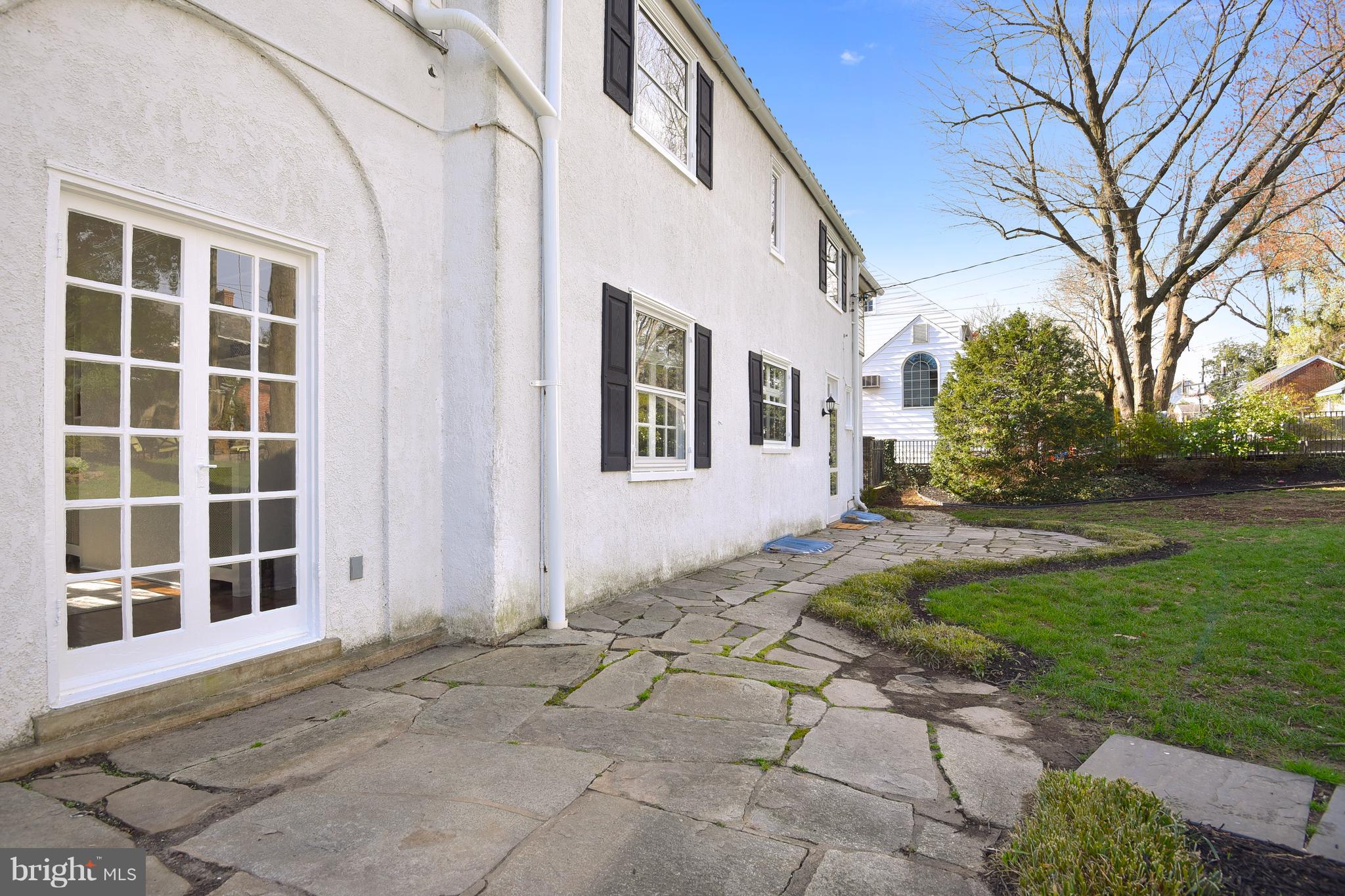 STONELEIGH - Residential