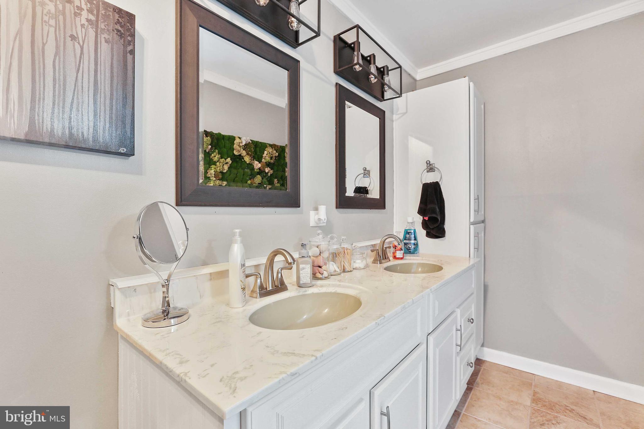 THE PROVINCES - Residential Lease