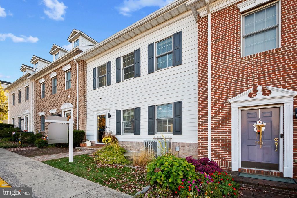 Photo of 143 S Church Street, WOODSTOCK, VA 22664 (MLS # VASH2012796)