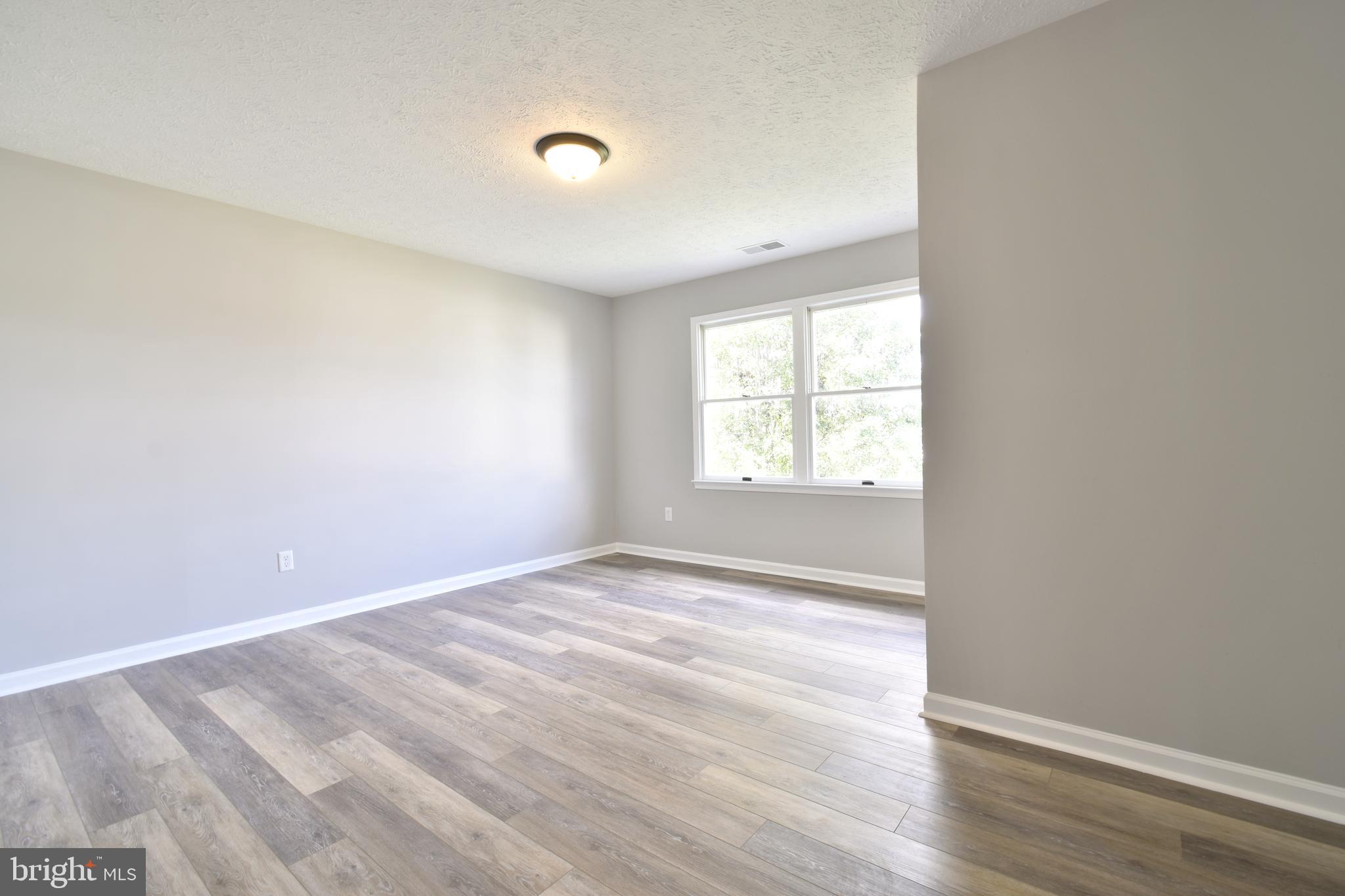 ALBIN VILLAGE - Residential