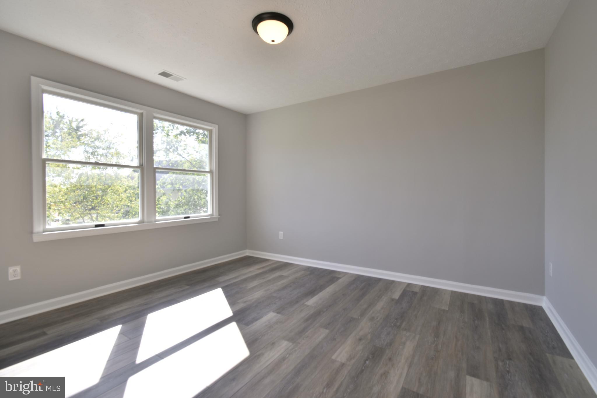 ALBIN VILLAGE - Residential