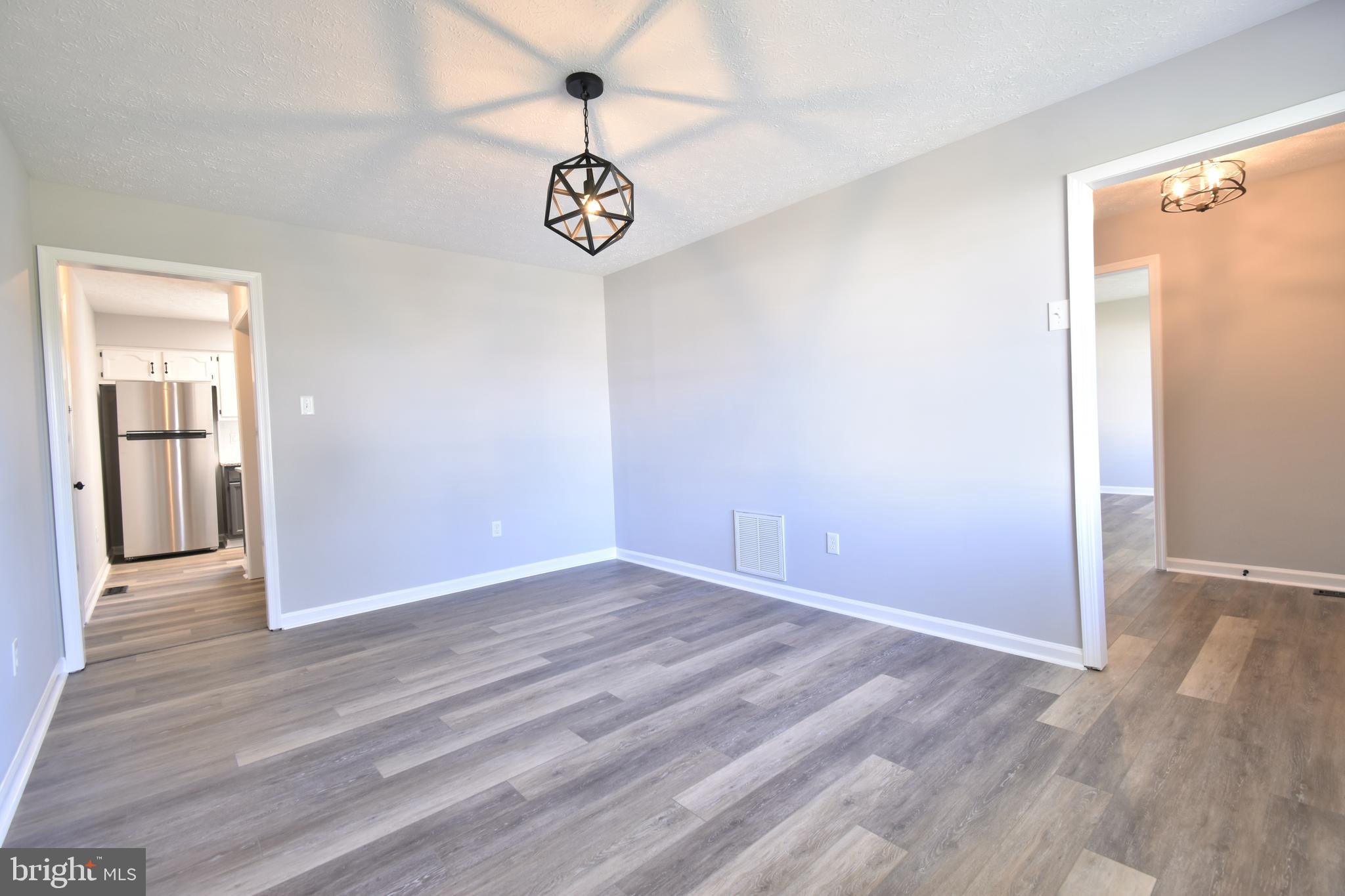 ALBIN VILLAGE - Residential